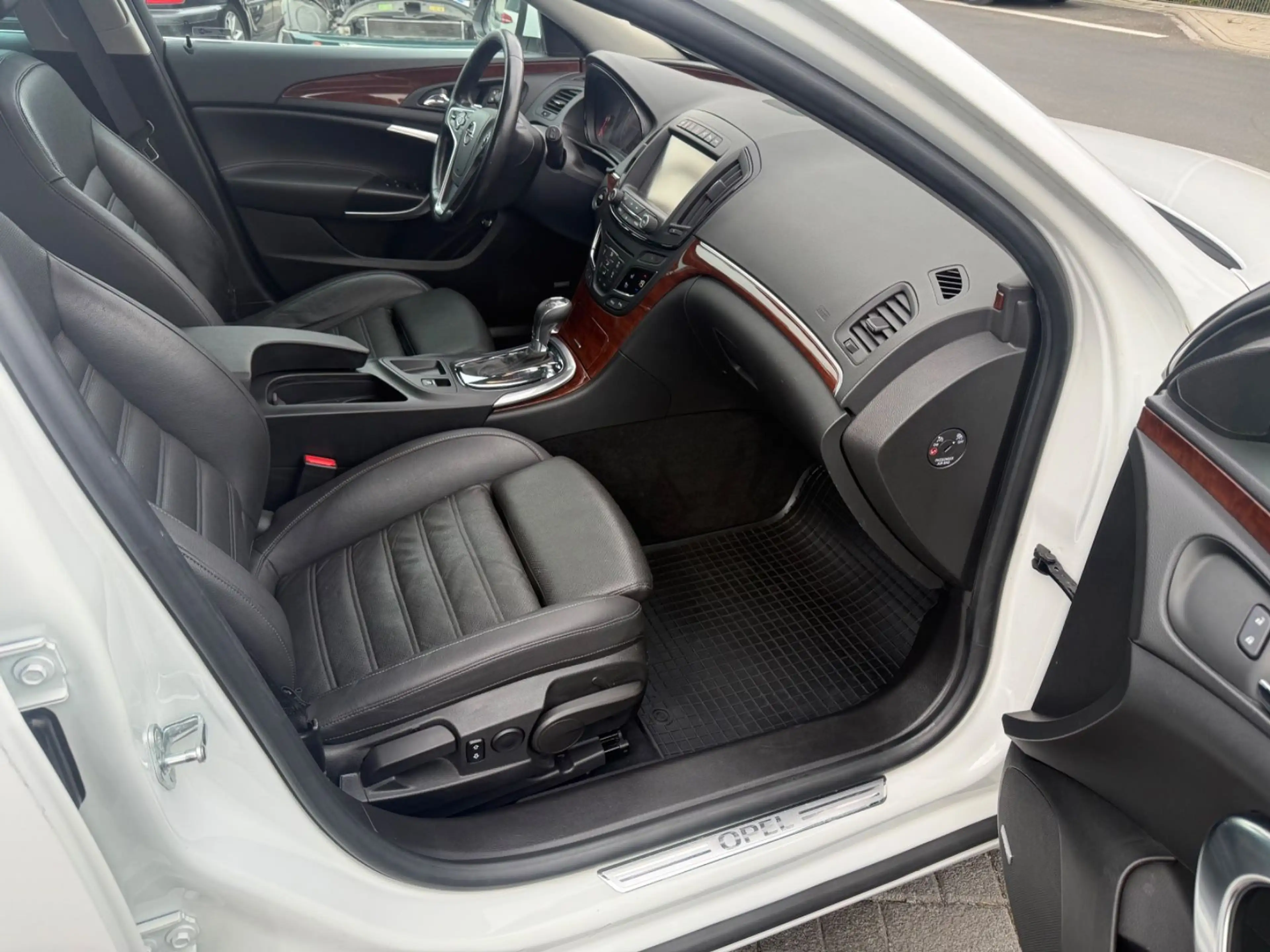 Opel Insignia A Sports Tourer Business Innovation 4x4 — photo 5