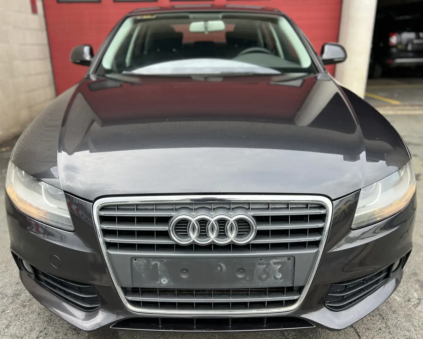 Audi A4 2.0 TDi DPF + CLIM + JANTES ALU Šedá - 2