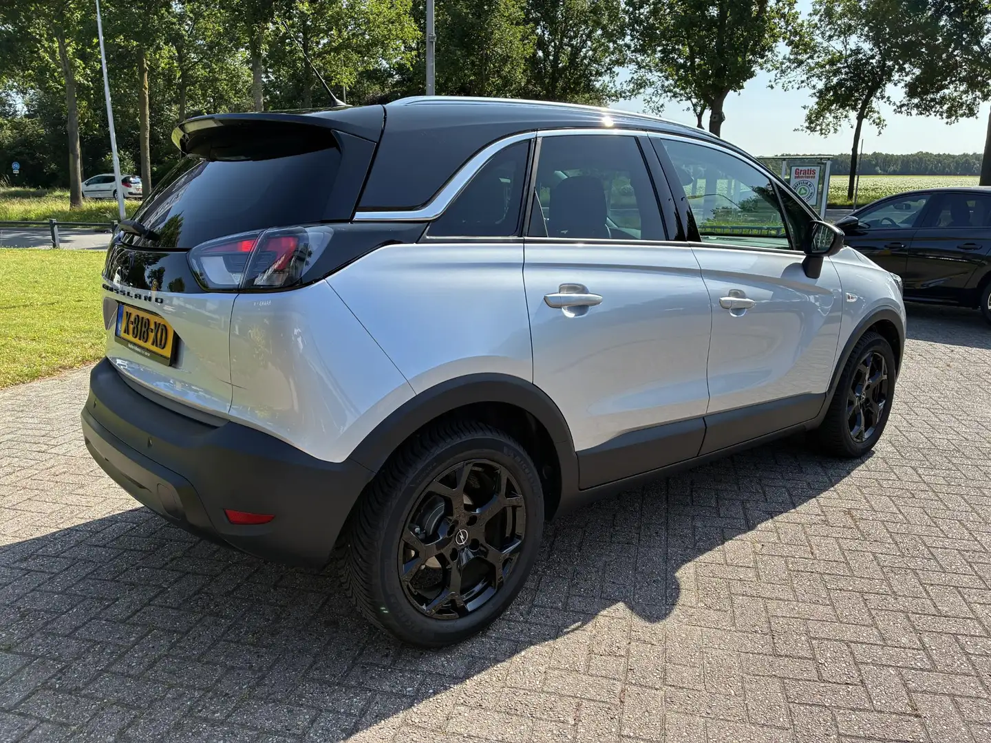Opel Crossland 130 Pk Automaat Elegance | Panorama dak | ECC | Tr Grijs - 2