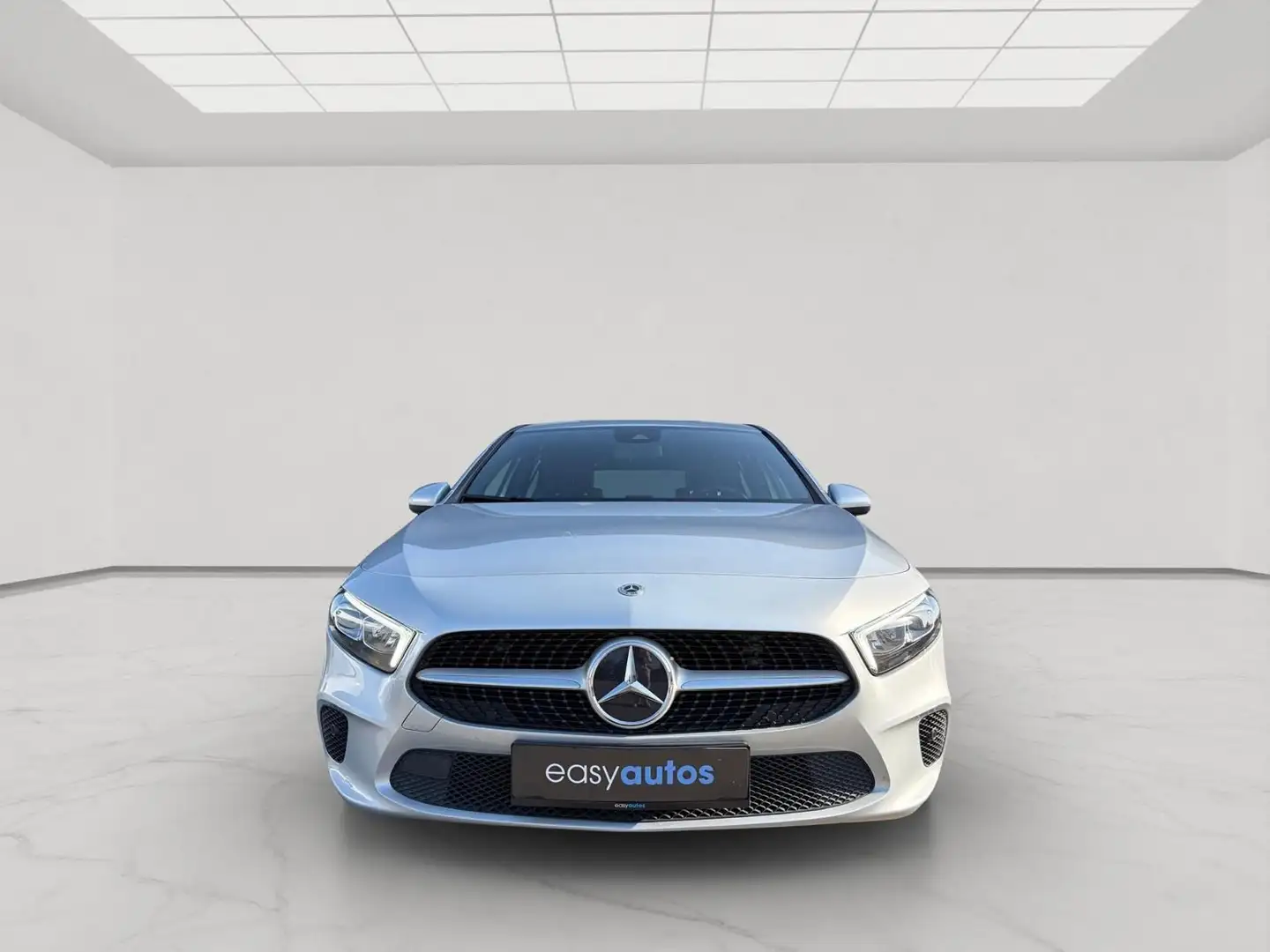 Mercedes-Benz A 200 d 4MATIC Aut. Silber - 2