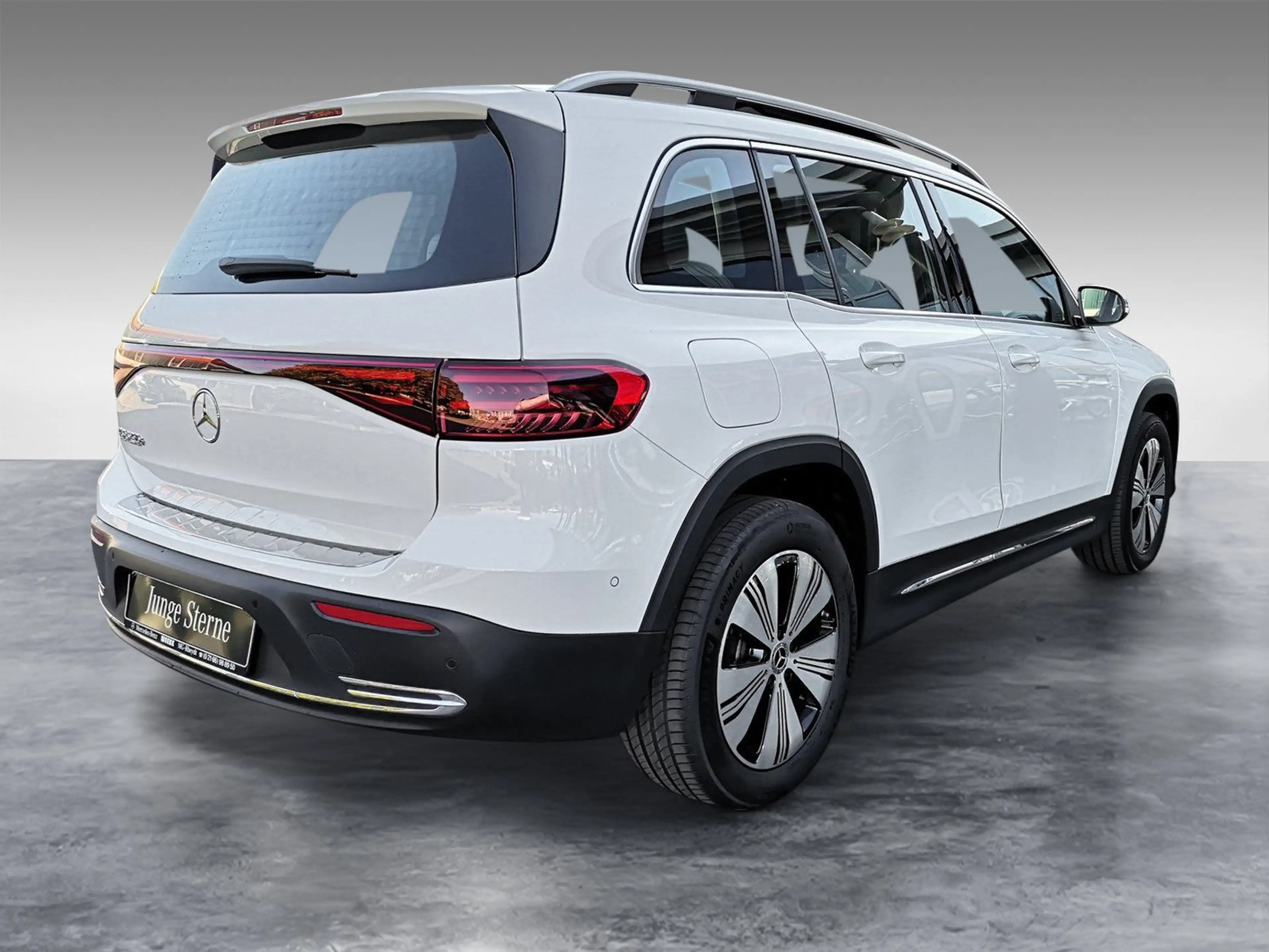 Mercedes-Benz EQB 250 + Progressive+DISTRONIC+AHK+PANO-SD+360+ — photo 5