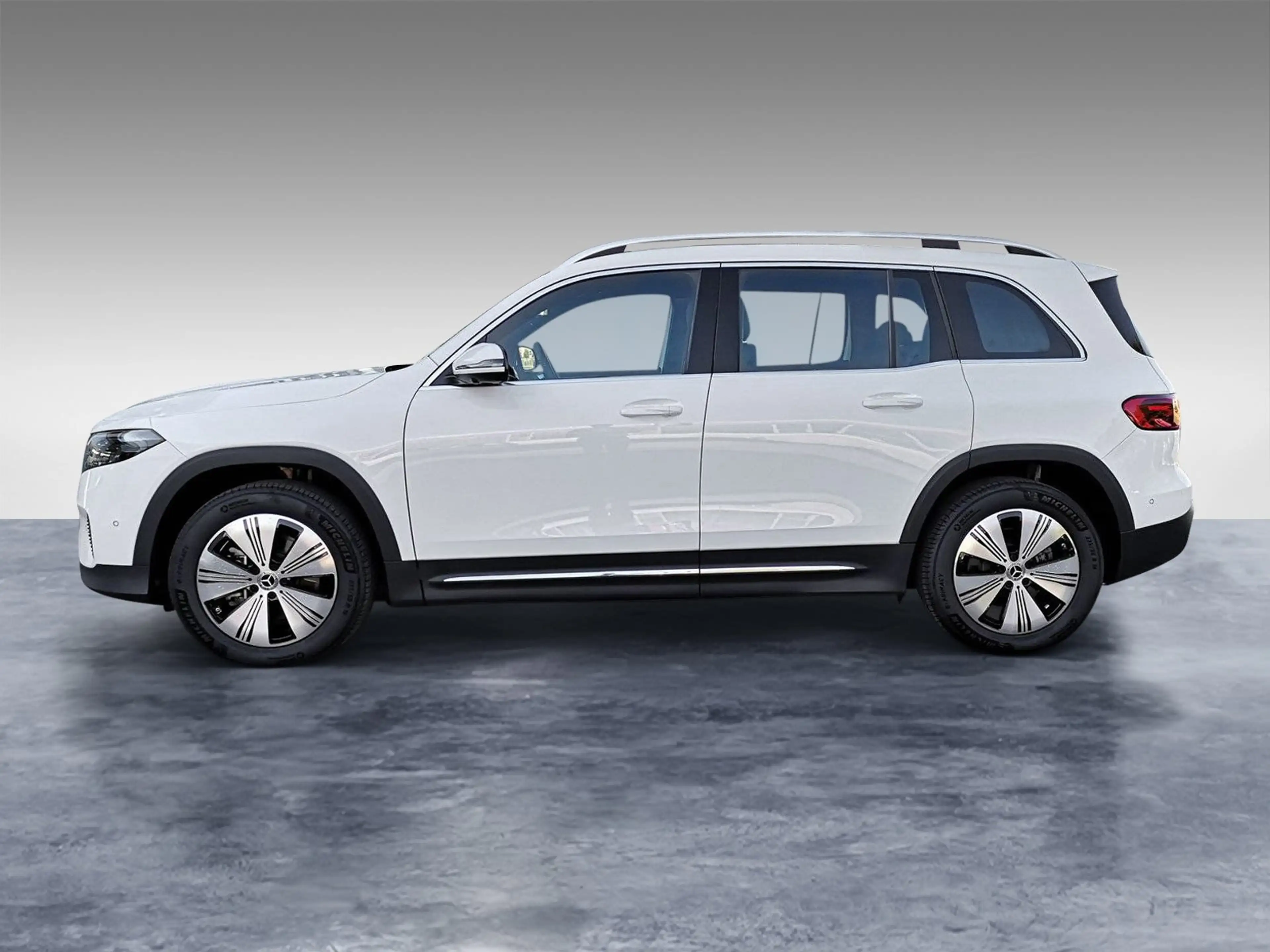 Mercedes-Benz EQB 250 + Progressive+DISTRONIC+AHK+PANO-SD+360+ — photo 8