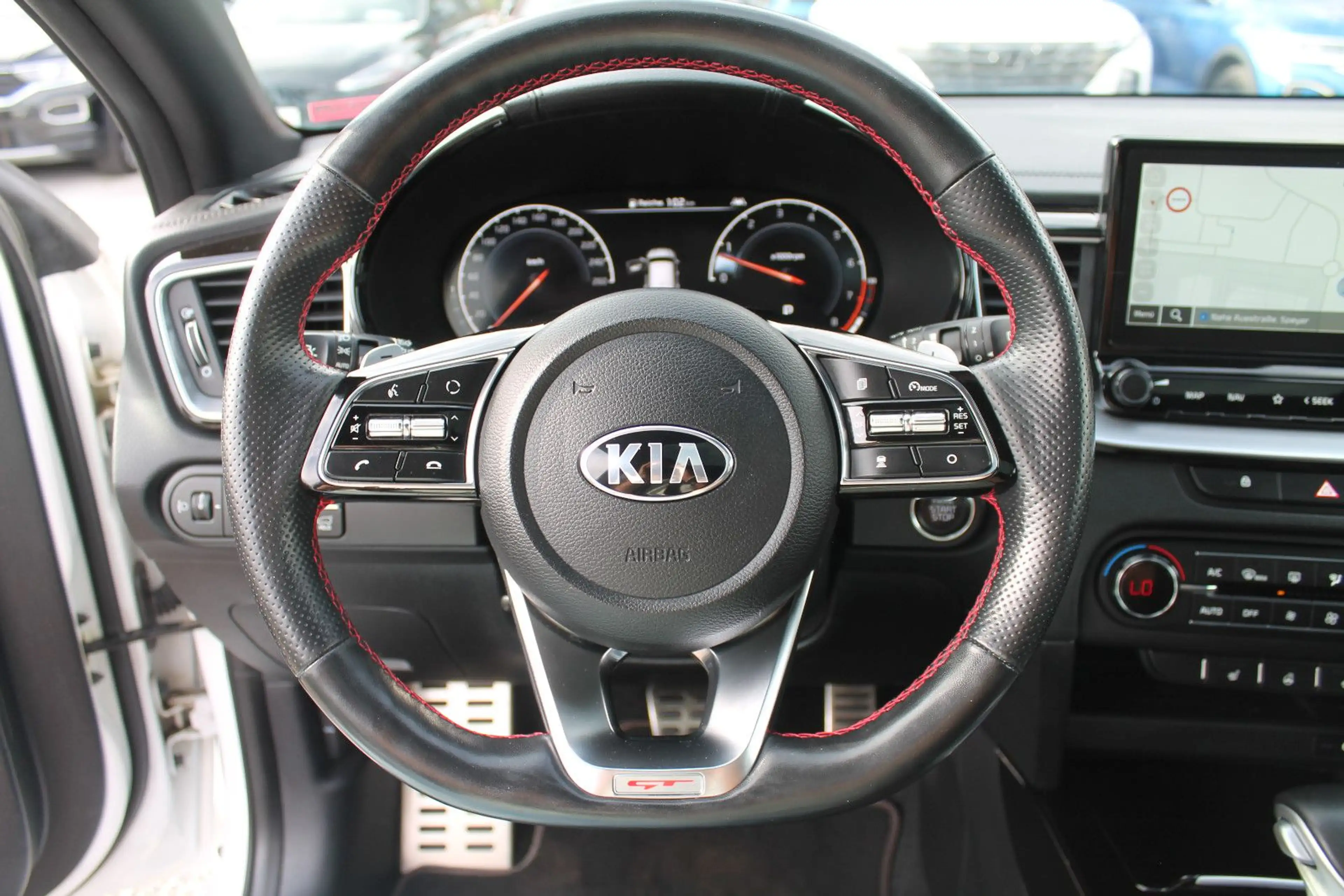 Kia ProCeed / pro_cee'd ProCeed GT, Vollausstattung, AHK,Bastuck — photo 13