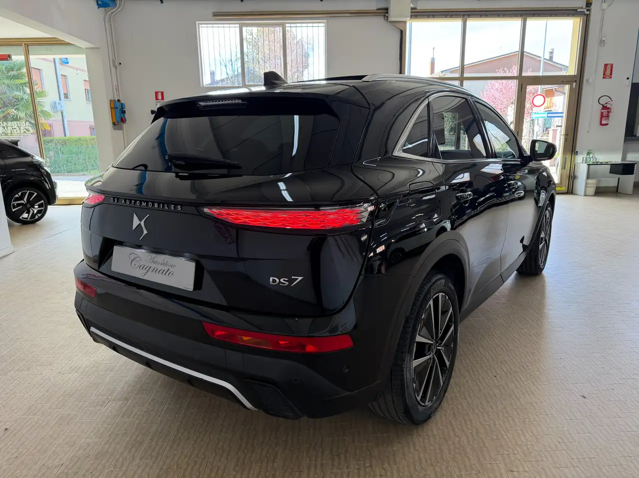 DS Automobiles DS 7 Crossback 2024 — фото 20
