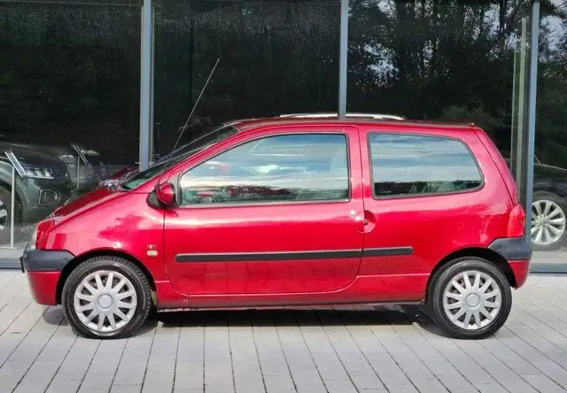 Renault Twingo view 3