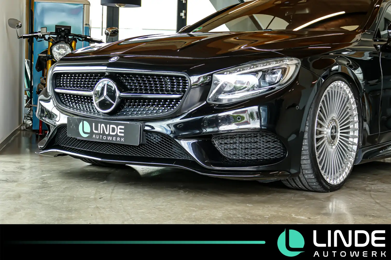 Mercedes-Benz S 500 4 Matic Coupe AMG|NAVI|BURMESTER|22 ALU Schwarz - 2