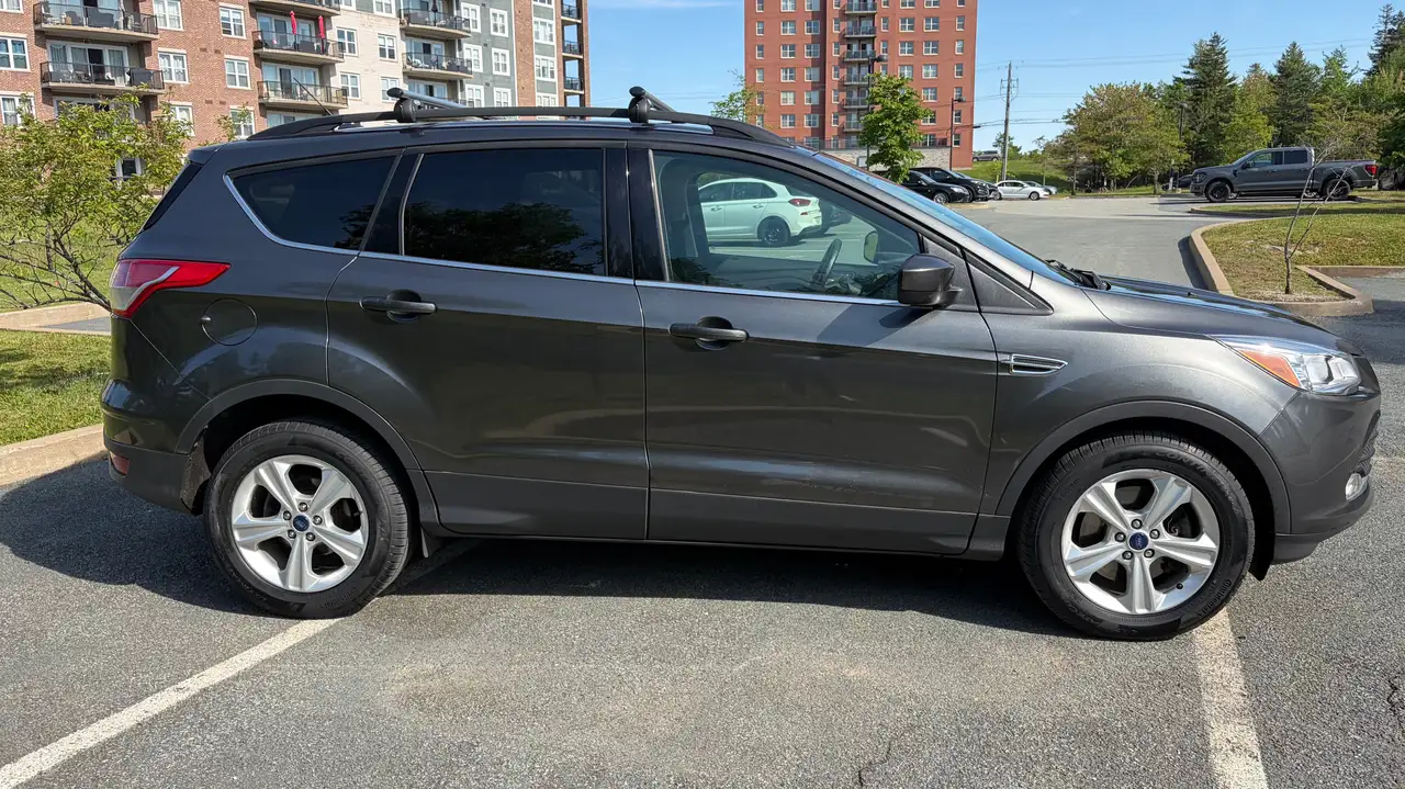 Ford Escape снимка Ford Escape