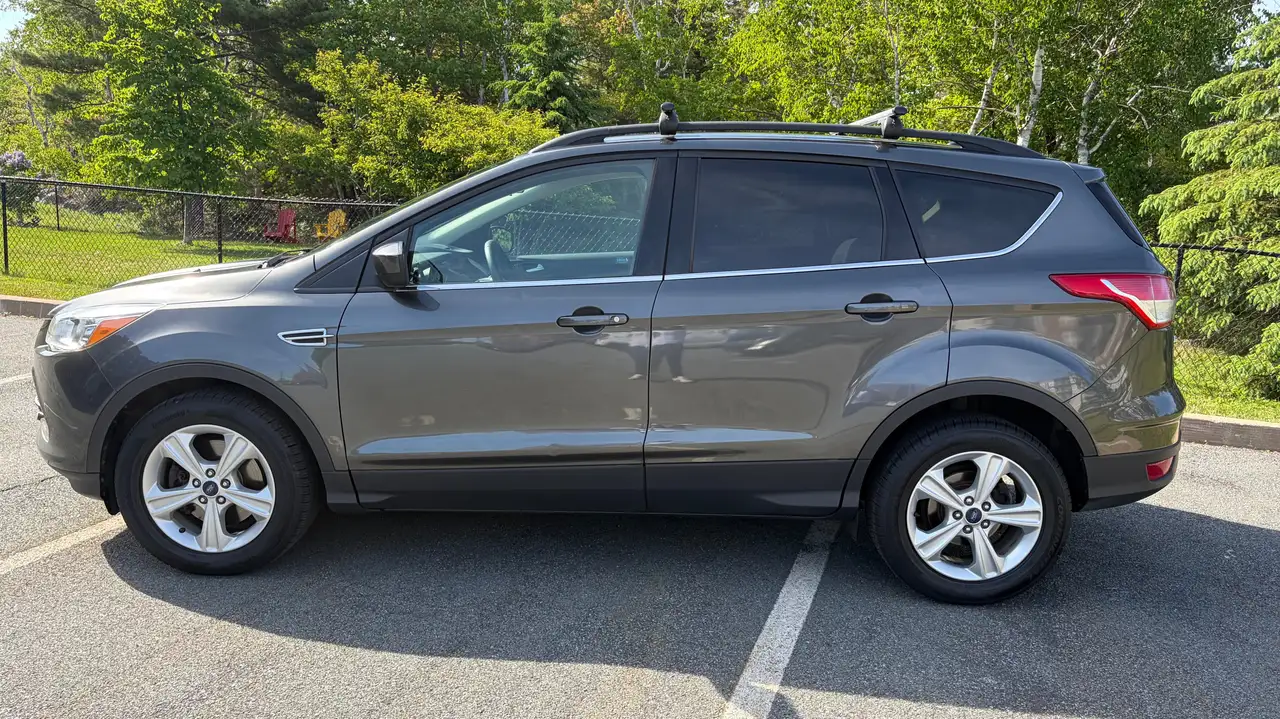 Ford Escape снимка Ford Escape