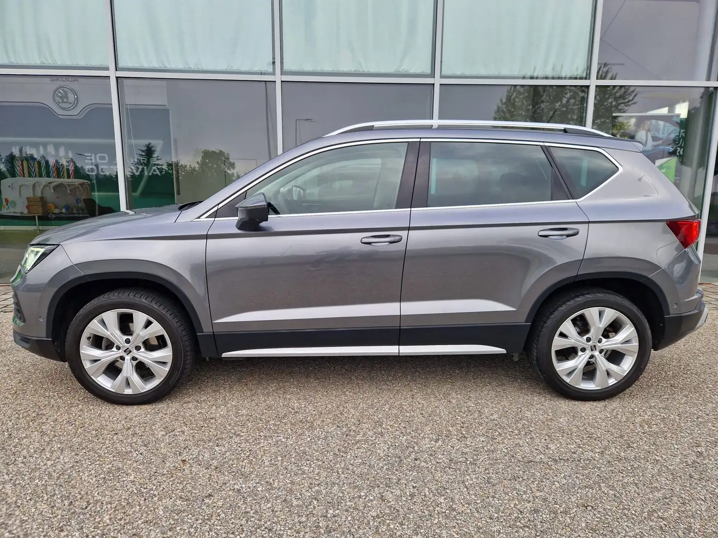 SEAT Ateca Xperience Grau - 2