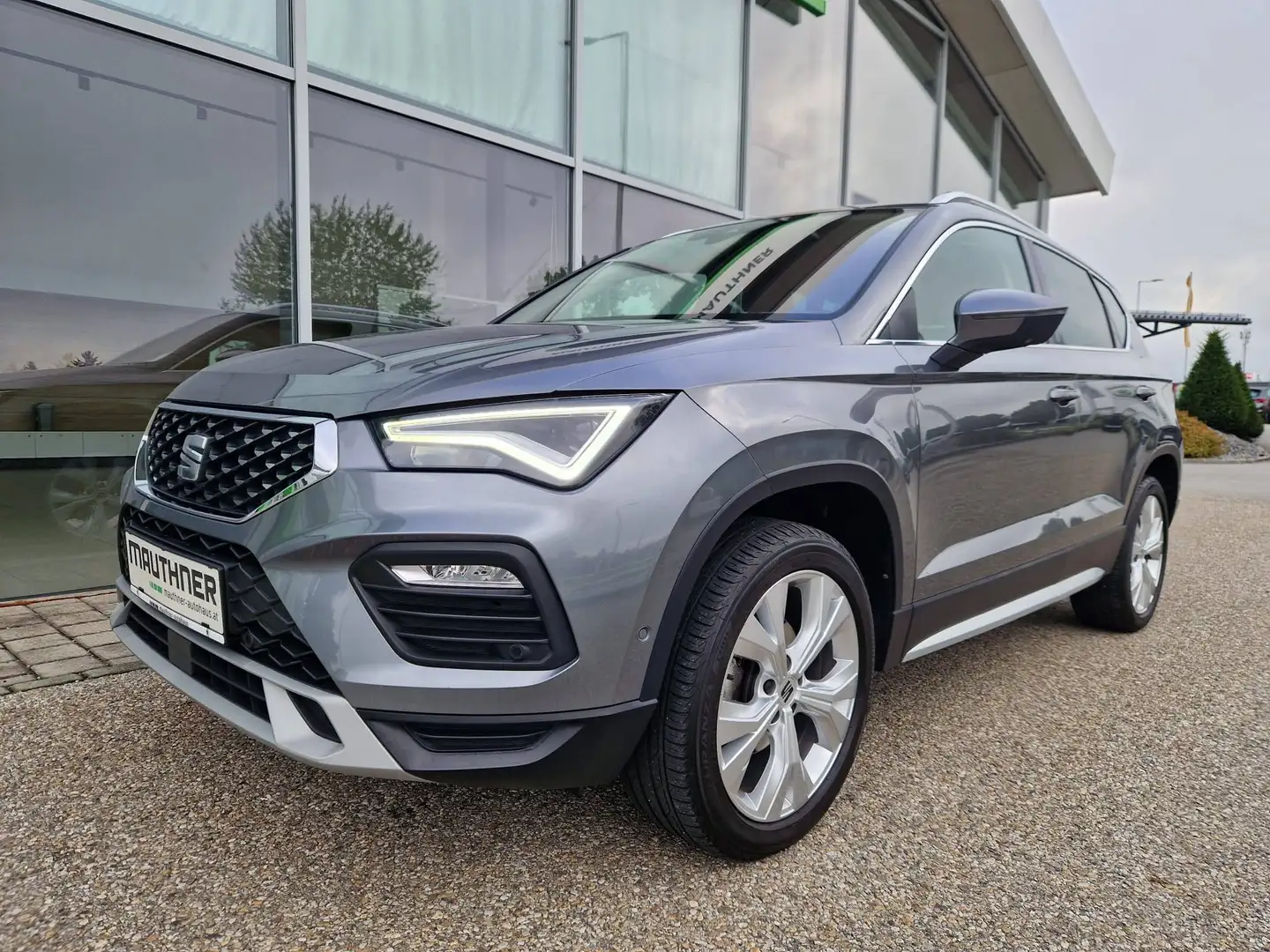 SEAT Ateca Xperience Grau - 1