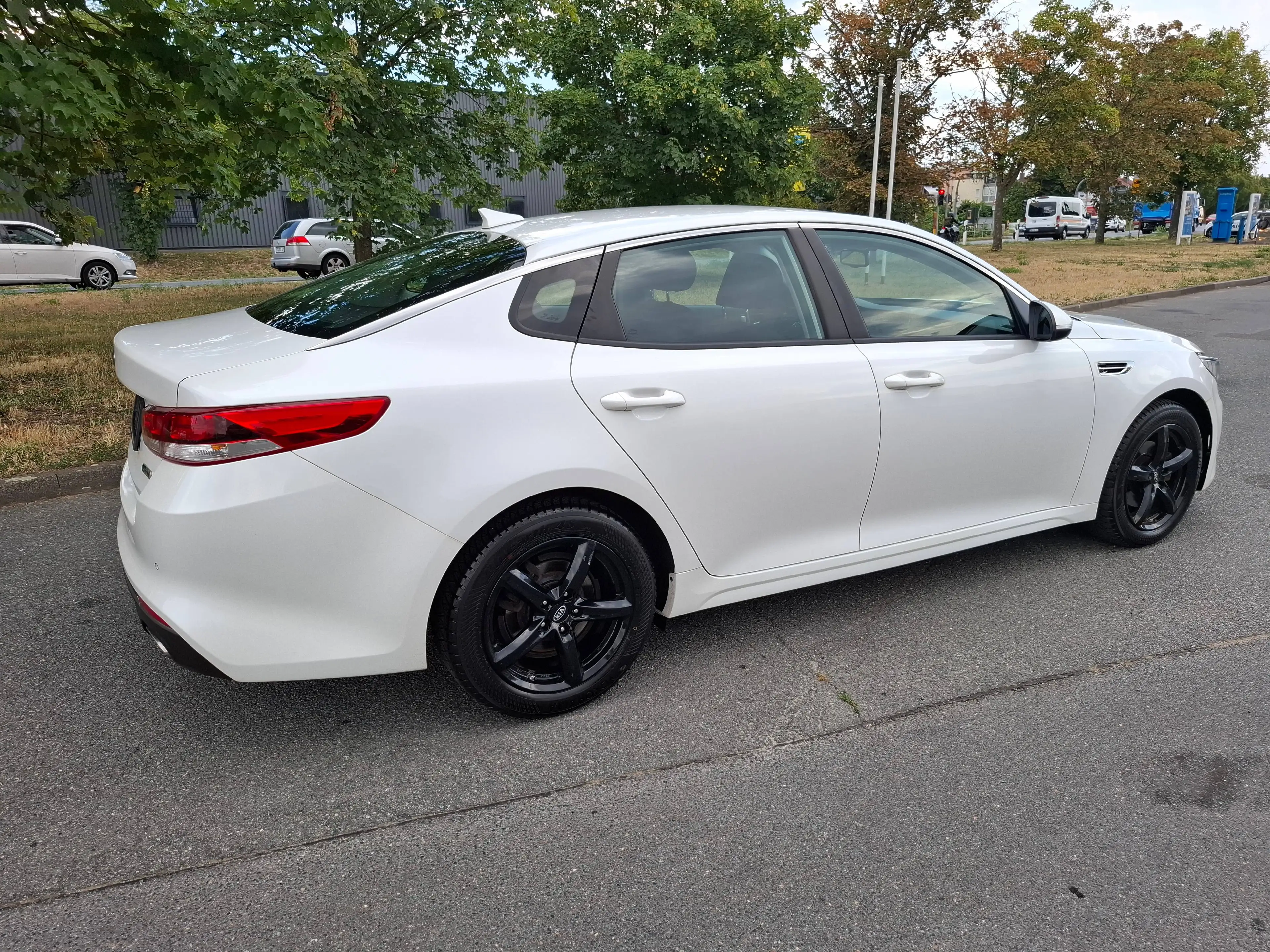 Kia Optima Vision x Automatik*LED*NAVI*Kamera*Sitzhzg* — photo 5