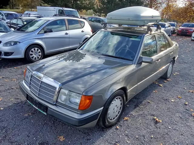 Mercedes-Benz E 230 230 E | H-Kennzeichen!