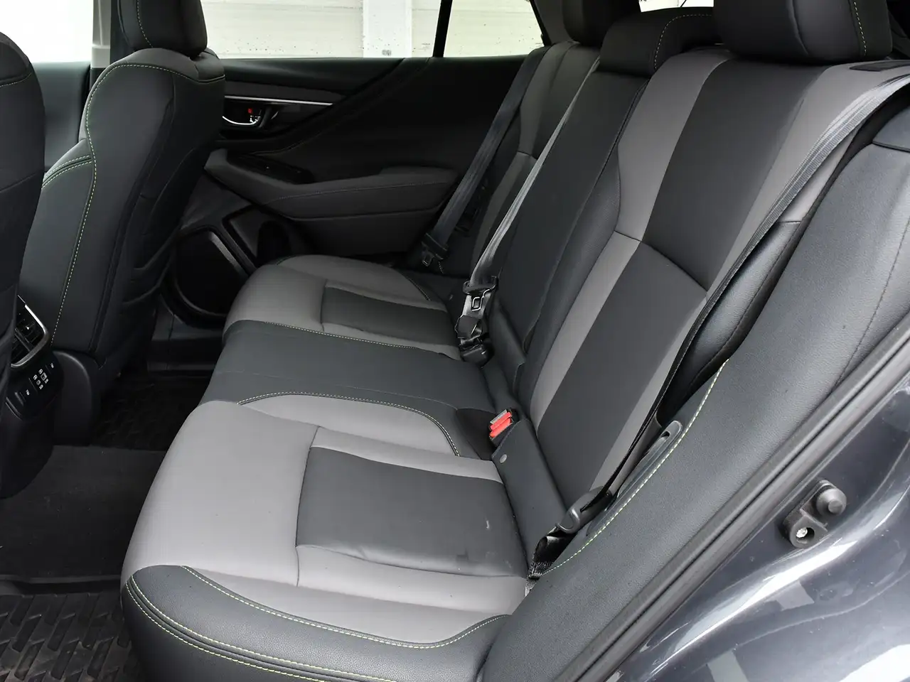 Subaru OUTBACK снимка Subaru OUTBACK