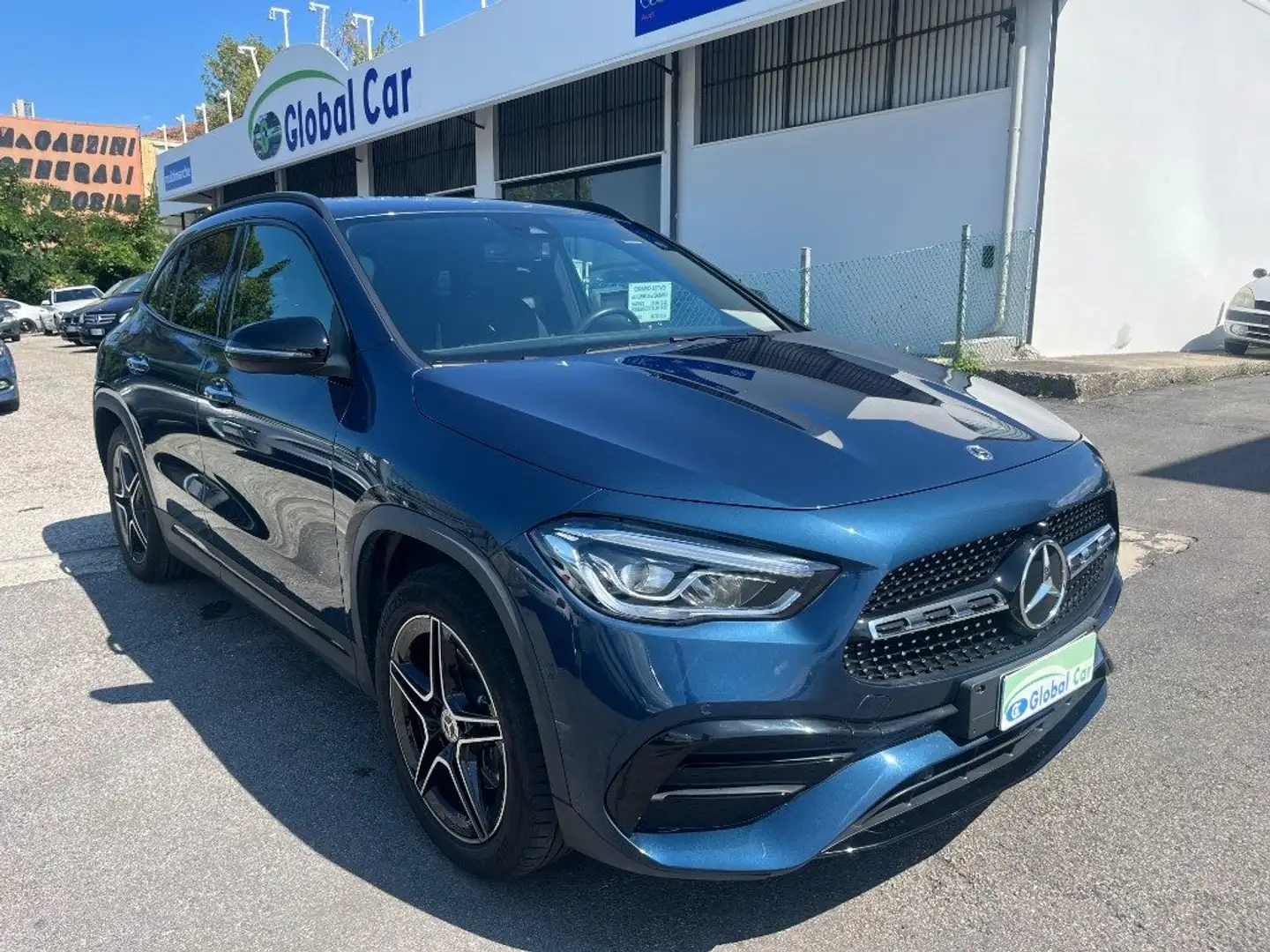 Mercedes-Benz GLA 250 e hybrid EQ Premium AMG Niebieski - 1