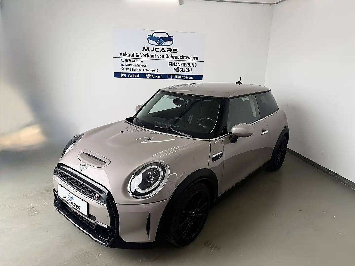 MINI Cooper S Beige - 1