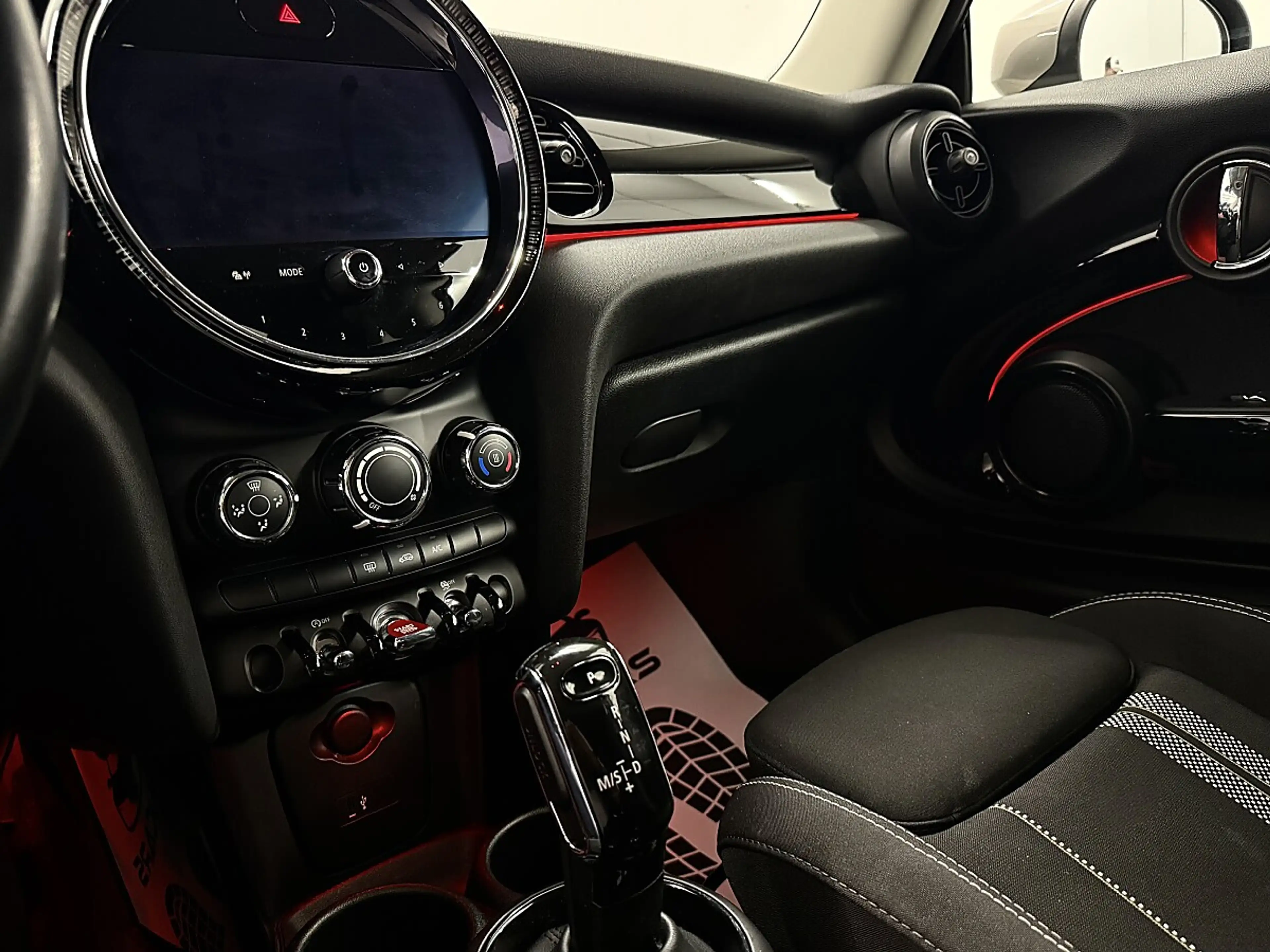 MINI Cooper S — photo 15