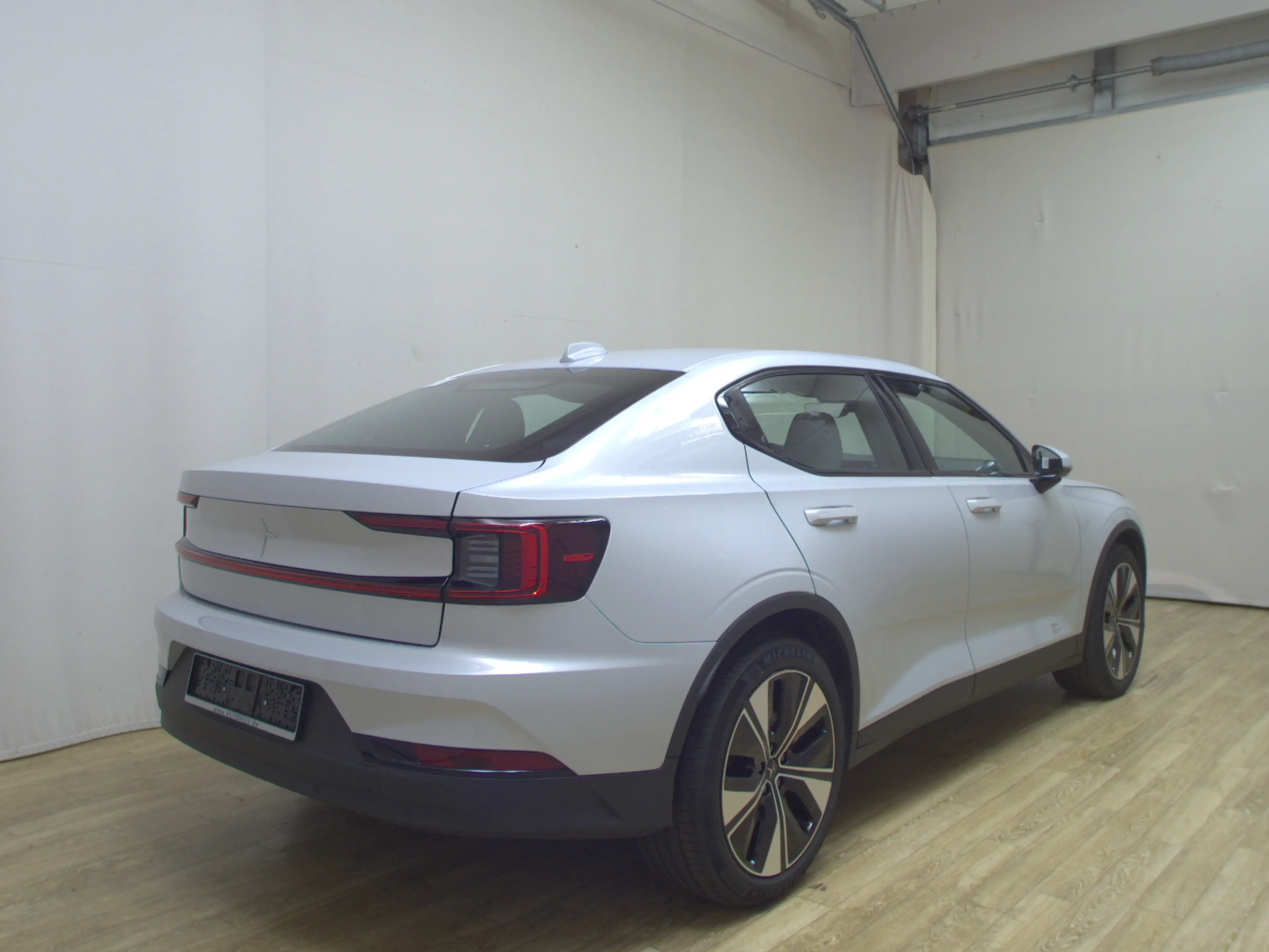 Polestar 2 Single Motor 78kWh Navi LED RFK Lane KLIMAAUT RADIO TEMPO MFL SHZ VC DAB KAMERA — photo 4