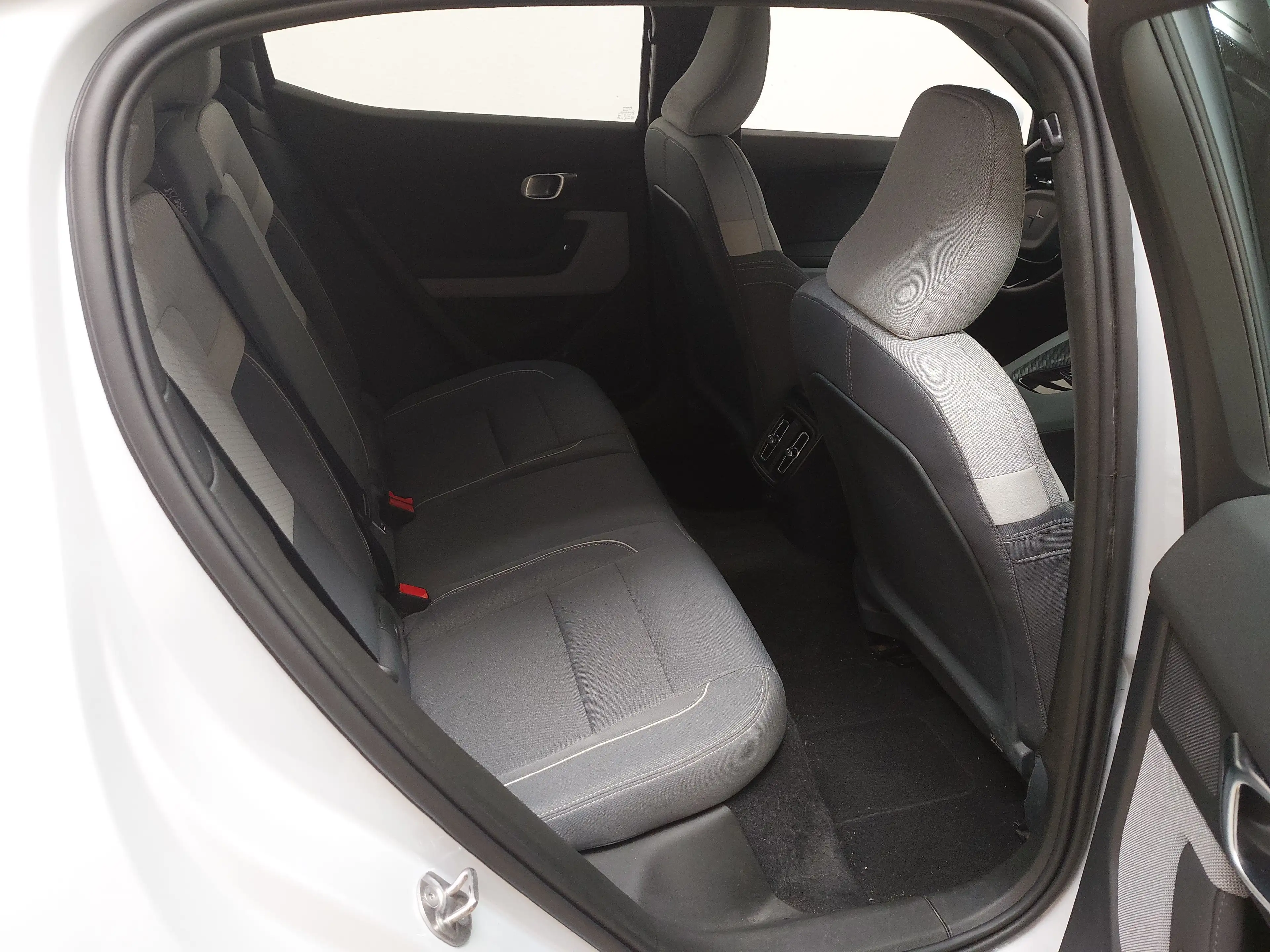 Polestar 2 Single Motor 78kWh Navi LED RFK Lane KLIMAAUT RADIO TEMPO MFL SHZ VC DAB KAMERA — photo 12
