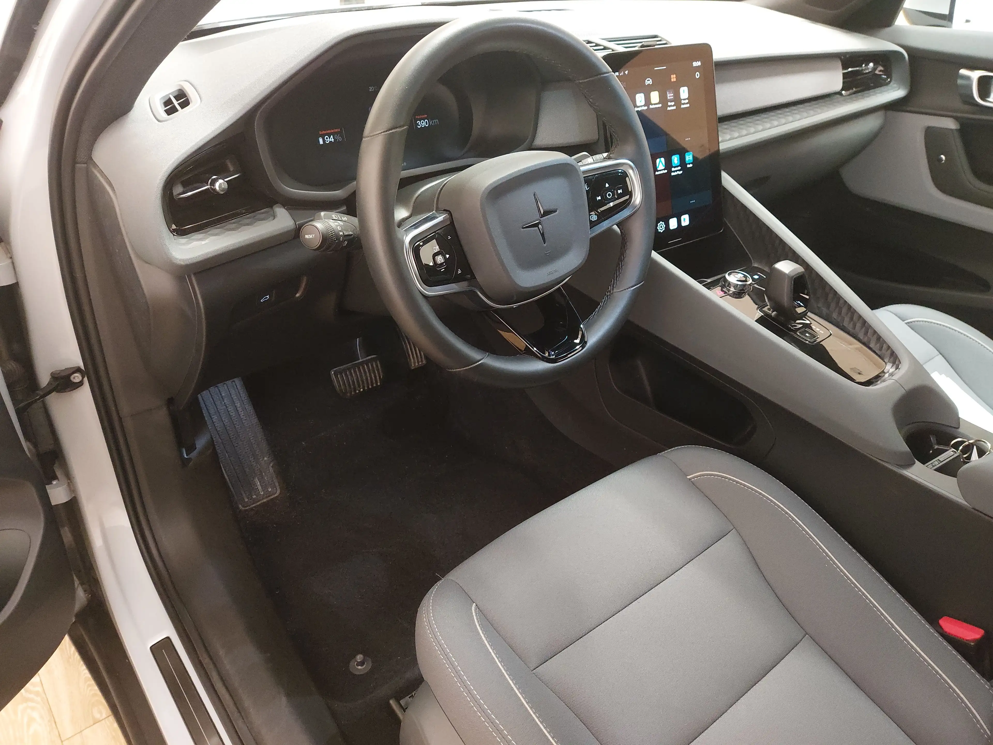 Polestar 2 Single Motor 78kWh Navi LED RFK Lane KLIMAAUT RADIO TEMPO MFL SHZ VC DAB KAMERA — photo 6