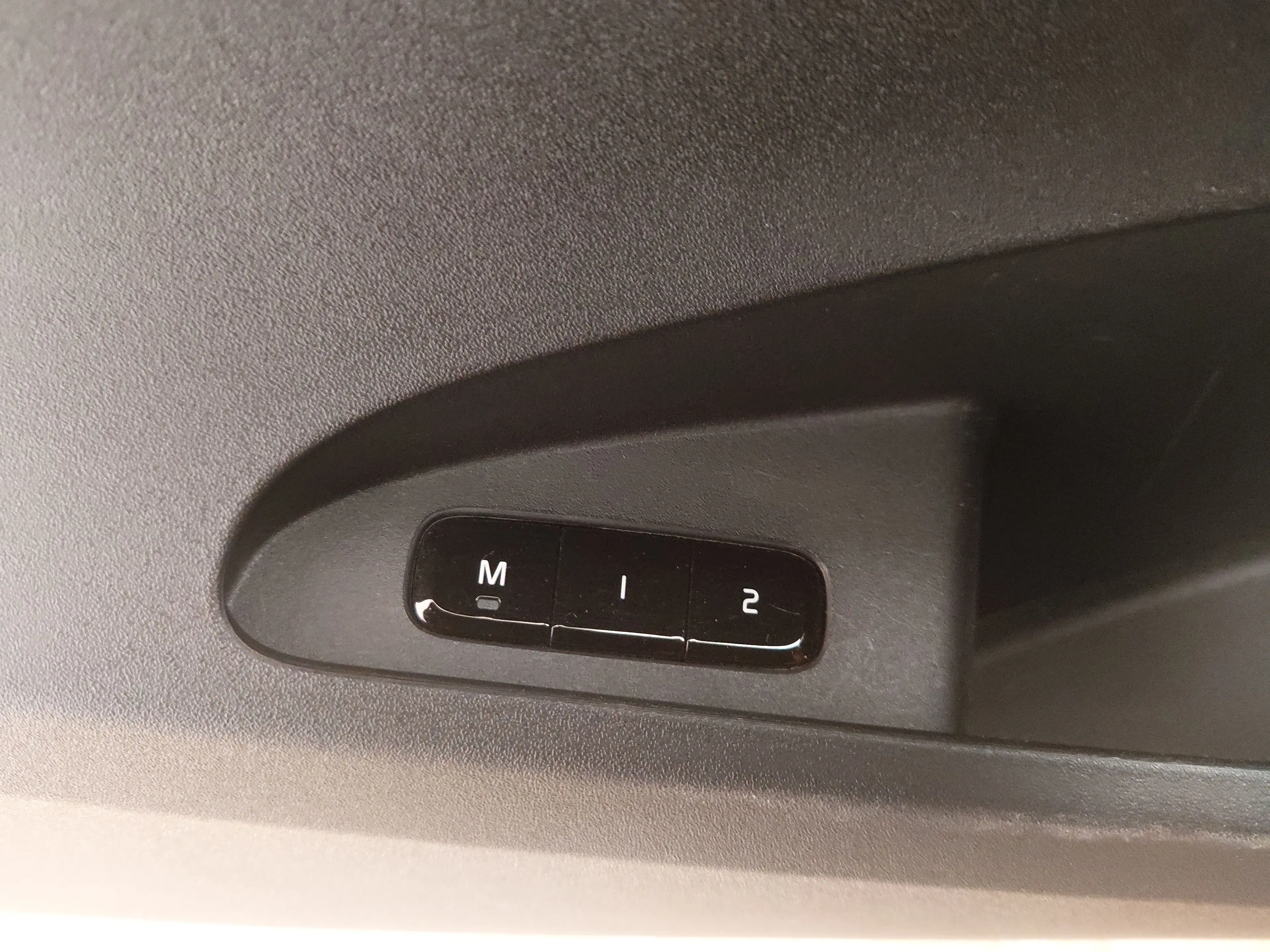 Polestar 2 Single Motor 78kWh Navi LED RFK Lane KLIMAAUT RADIO TEMPO MFL SHZ VC DAB KAMERA — photo 15