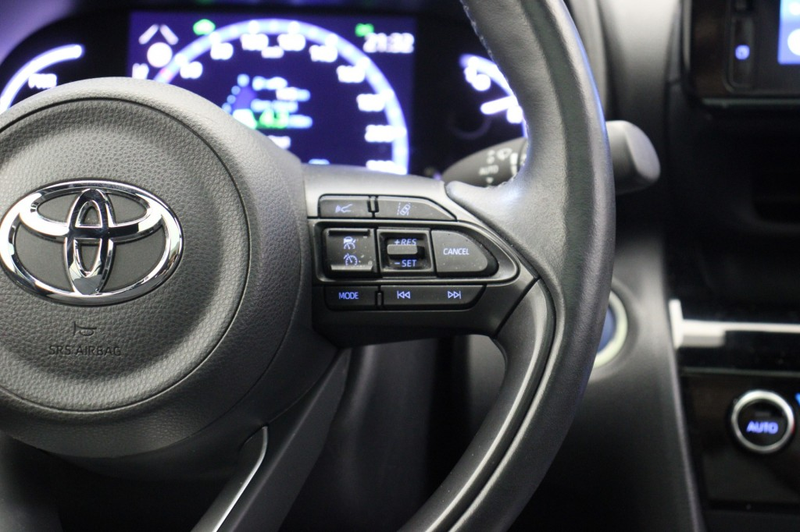 Toyota Yaris Cross 1.5 Hybrid Dynamic - Panorama, Carplay, Camera, St — photo 24