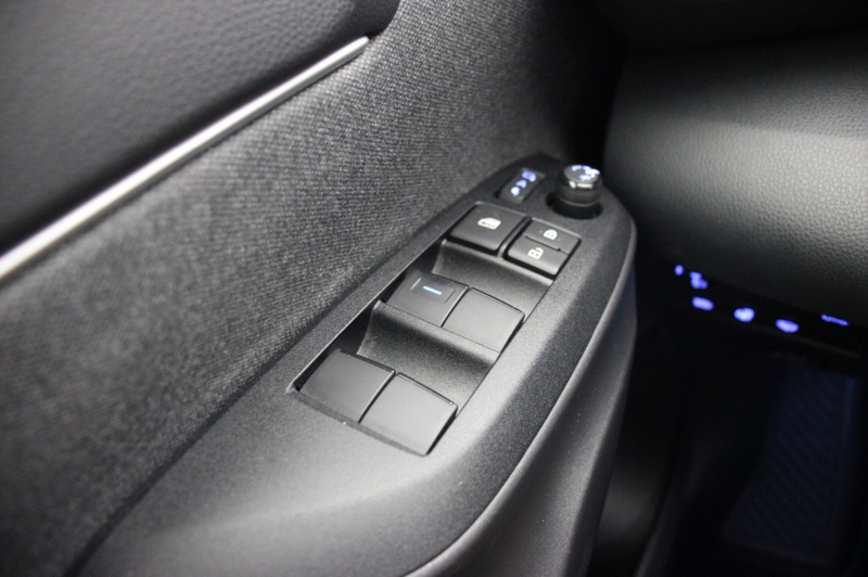 Toyota Yaris Cross 1.5 Hybrid Dynamic - Panorama, Carplay, Camera, St — photo 33