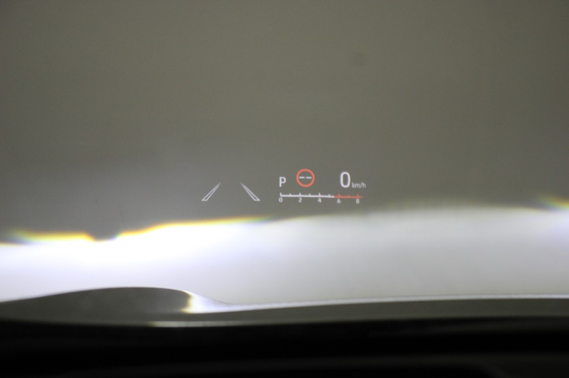 Toyota Yaris Cross 1.5 Hybrid Dynamic - Panorama, Carplay, Camera, St — photo 31
