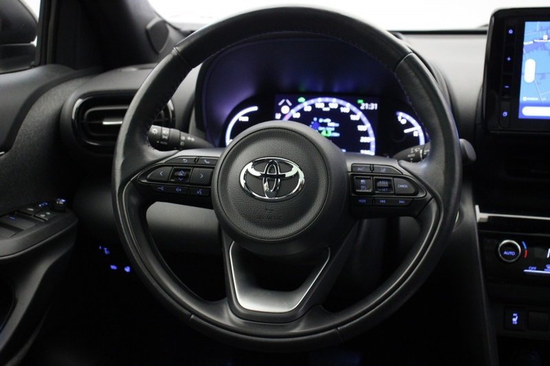 Toyota Yaris Cross 1.5 Hybrid Dynamic - Panorama, Carplay, Camera, St — photo 22