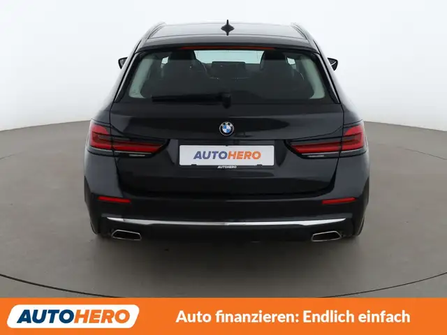 BMW 5 Series view 5