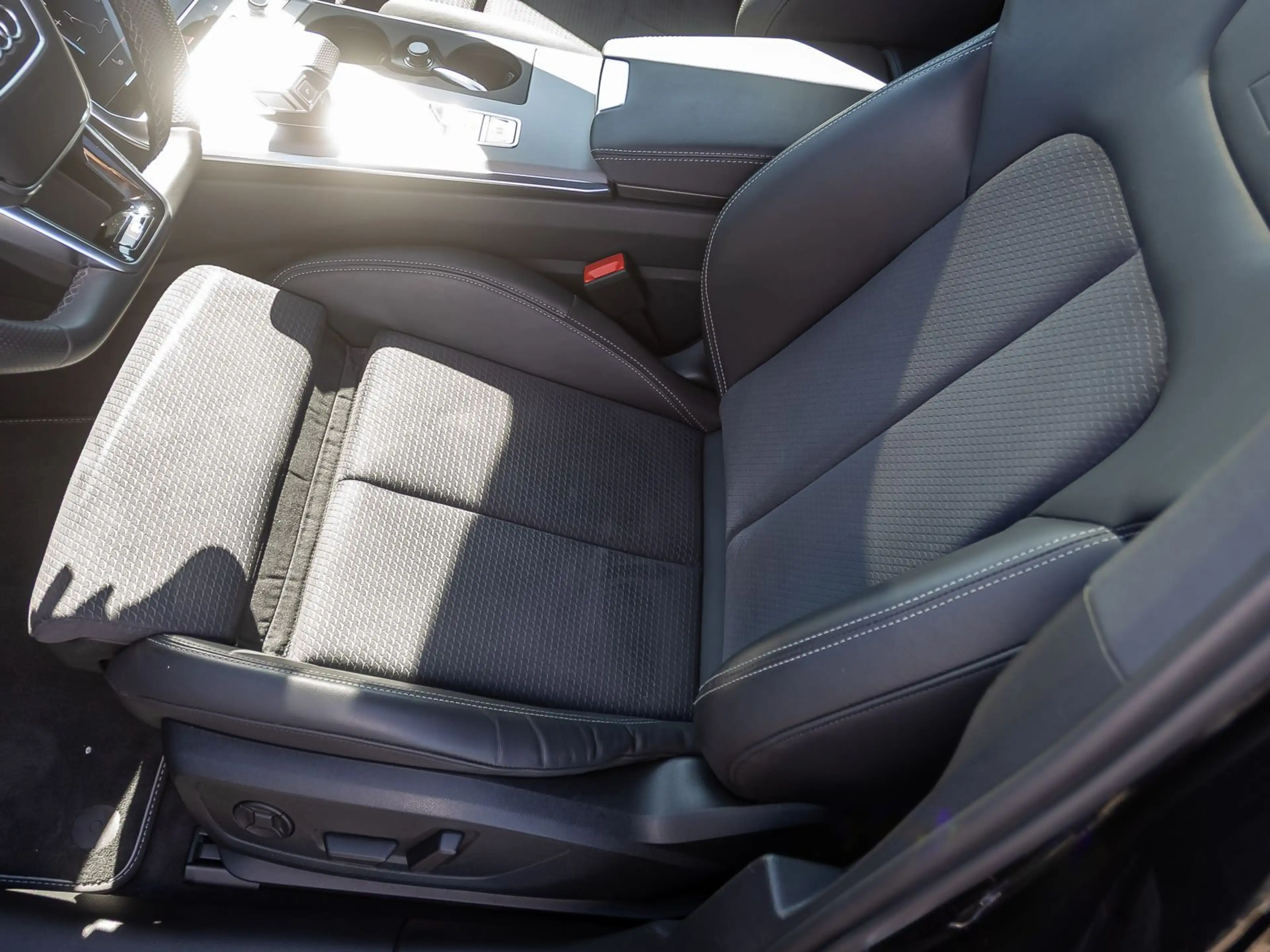 Audi S6 TDI Navi LED Panorama B&O Standhzg AHK — photo 13
