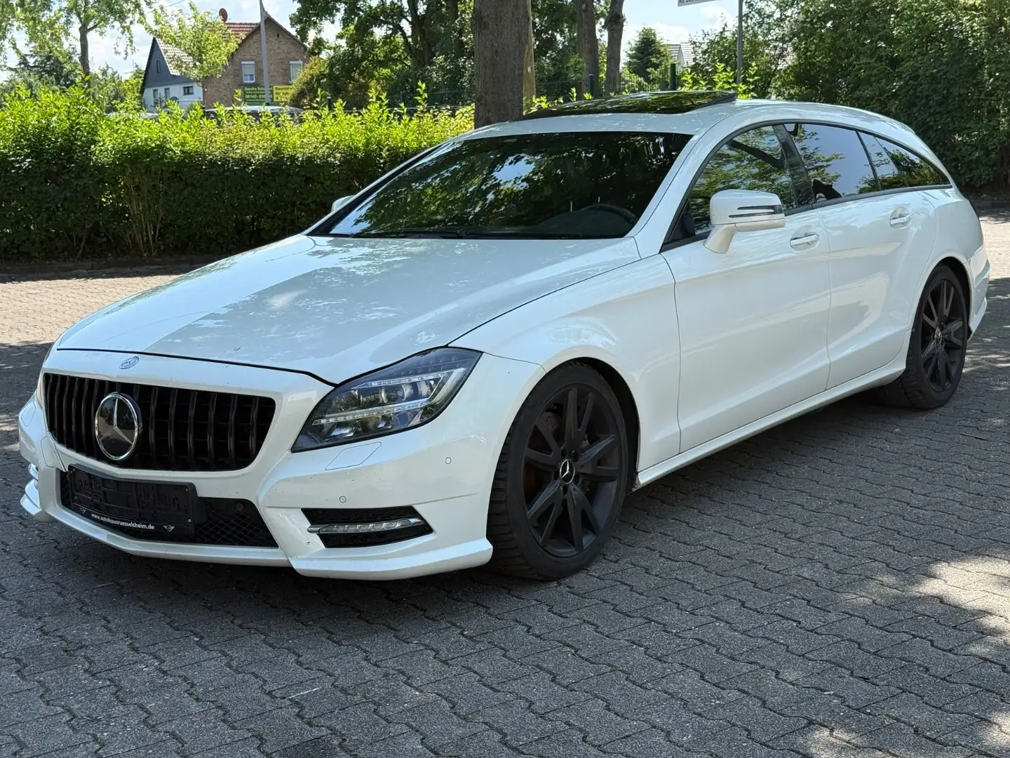 Mercedes-Benz CLS 350 4MATIC*AMG-LINE*VOLL*TOP* White - 1