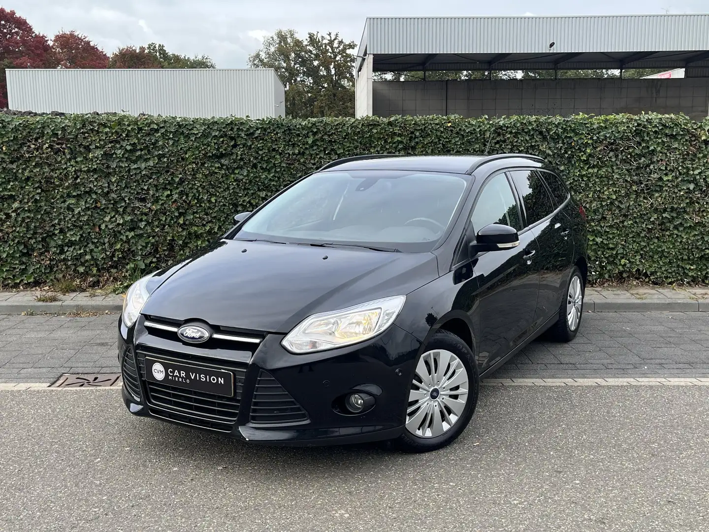 Ford Focus Wagon 1.0 EcoBoost Edition * Airco * Nieuwe Distri Zwart - 1