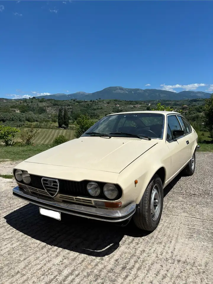 Alfa Romeo GTV Alfetta Gt 1.6, foto 1