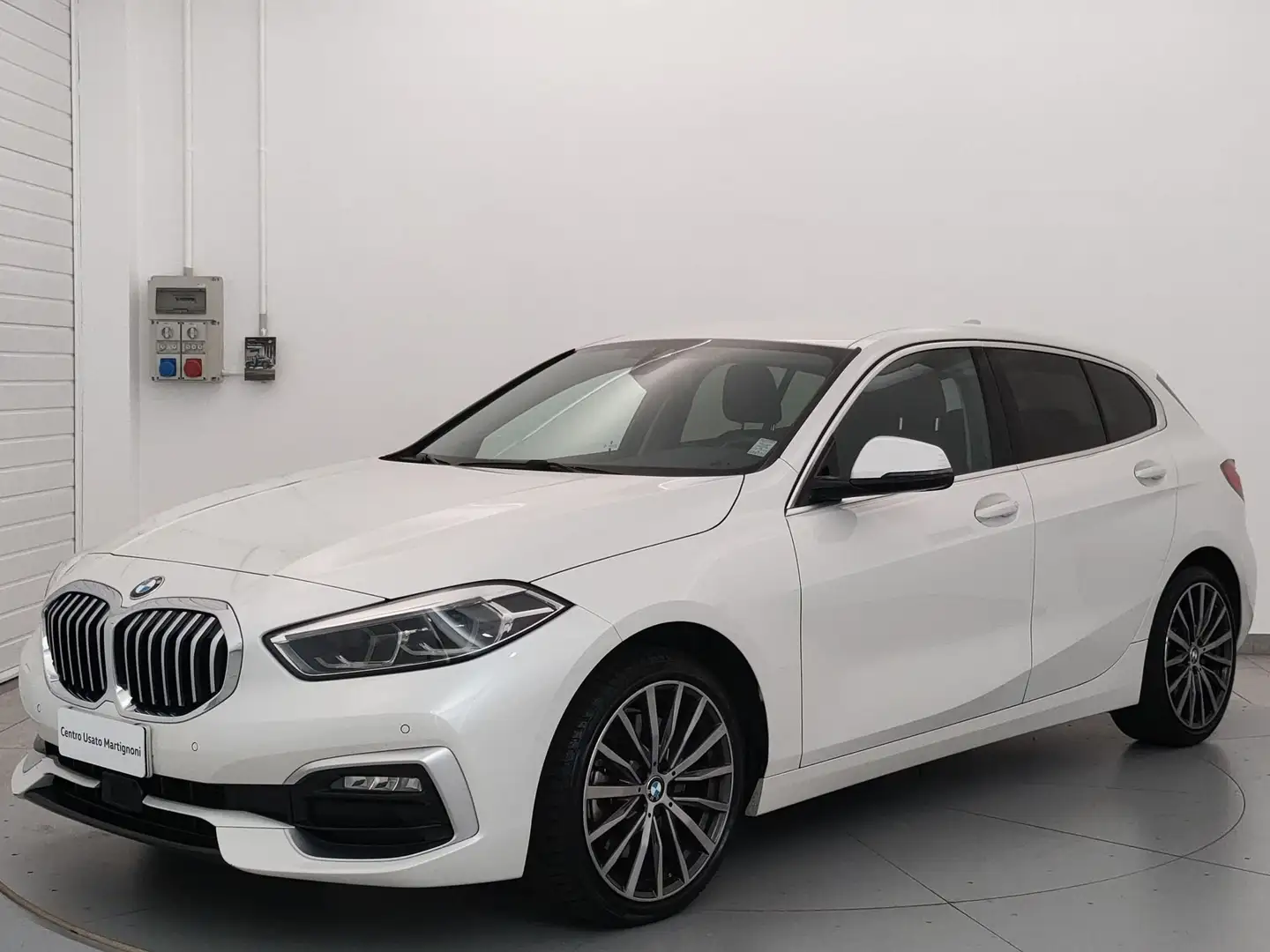 BMW 120 120d xDrive 5p. Luxury Bianco - 1