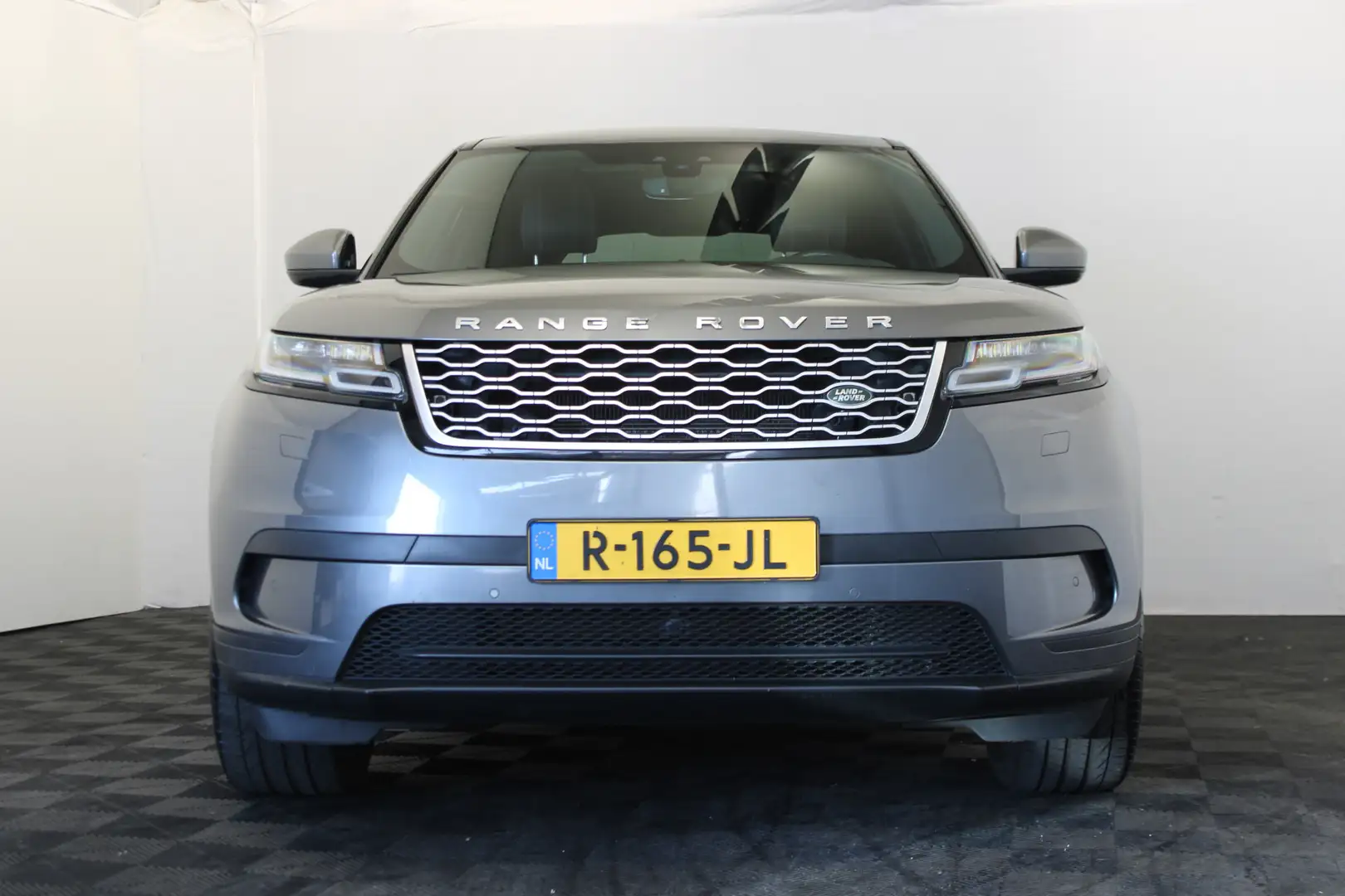 Land Rover Range Rover Velar 2.0 I4 AWD HSE |Pano|sterrenhemel Grijs - 2