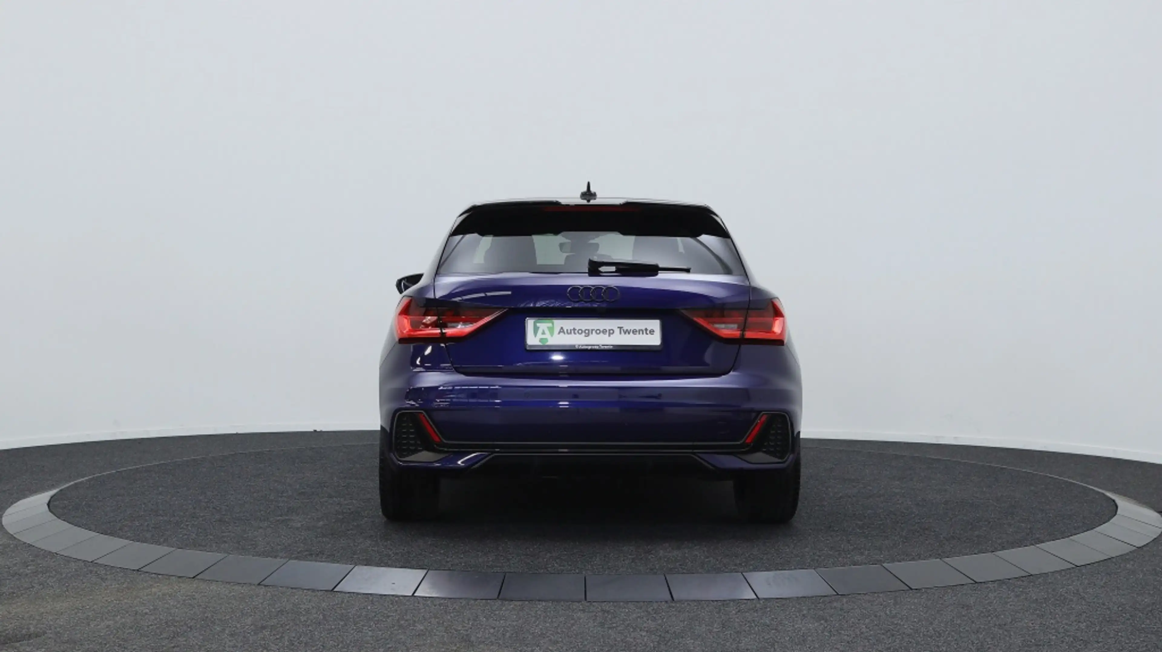 Audi A1 Sportback 30 TFSI S Line Black Ed. | Private Lease — photo 9
