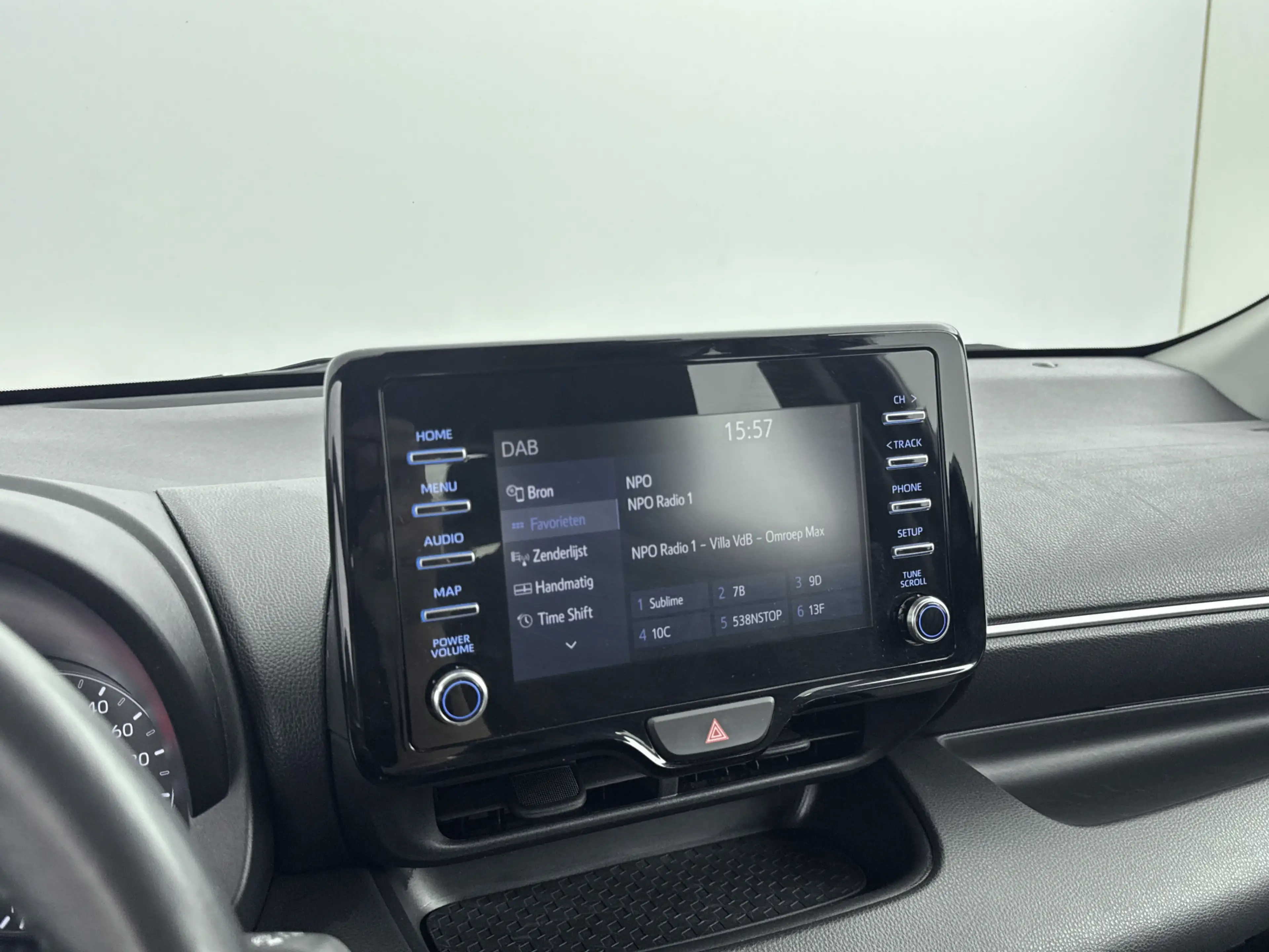 Toyota Yaris 1.0 VVT-i Active | Apple Carplay/Android Auto | Pa — photo 7