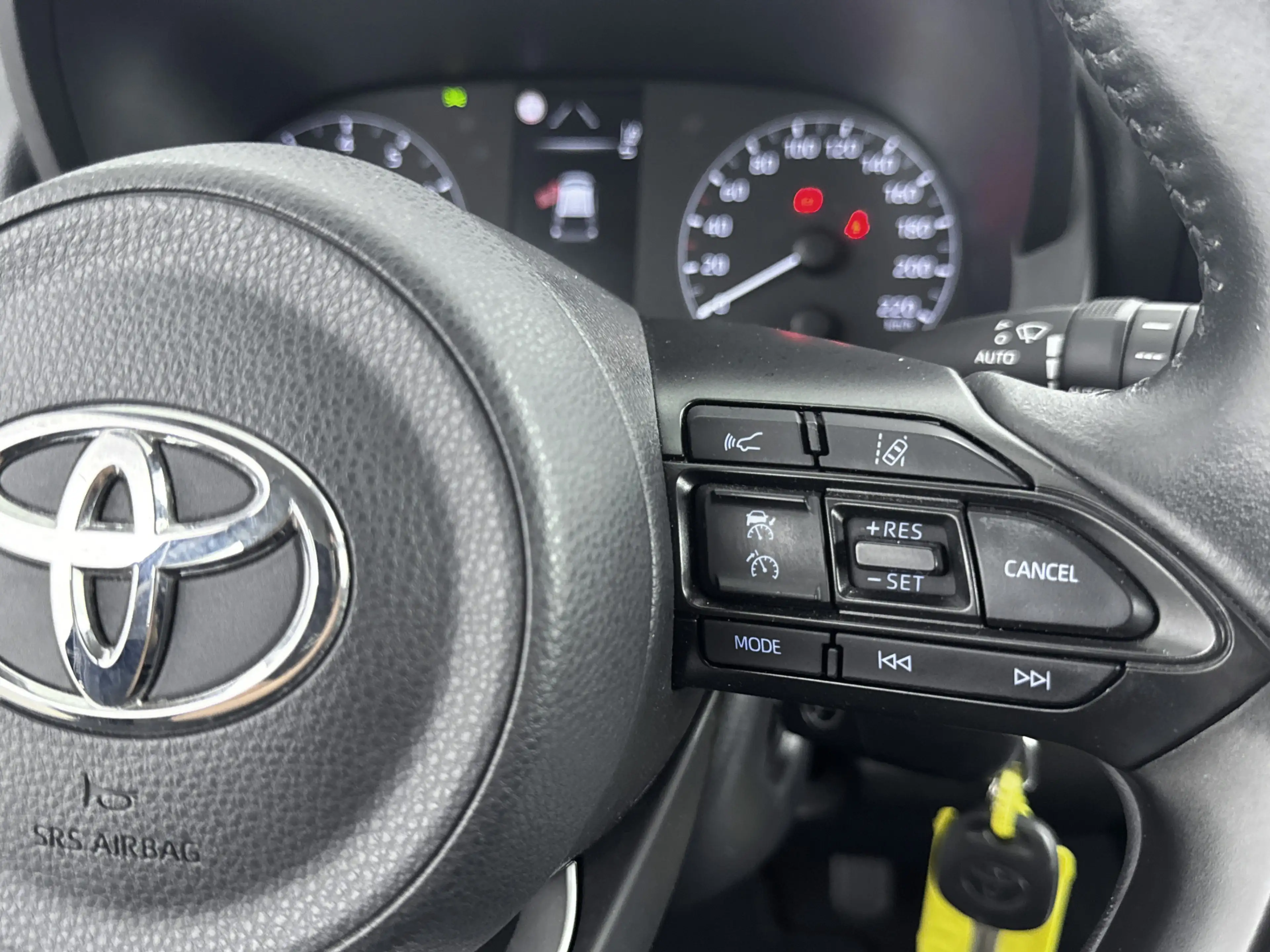 Toyota Yaris 1.0 VVT-i Active | Apple Carplay/Android Auto | Pa — photo 14