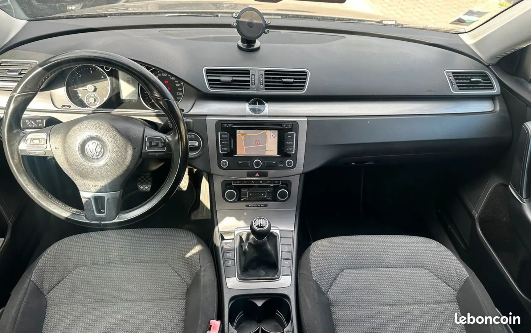 Volkswagen Passat 1.6 tdi bluemotion Gris - 2