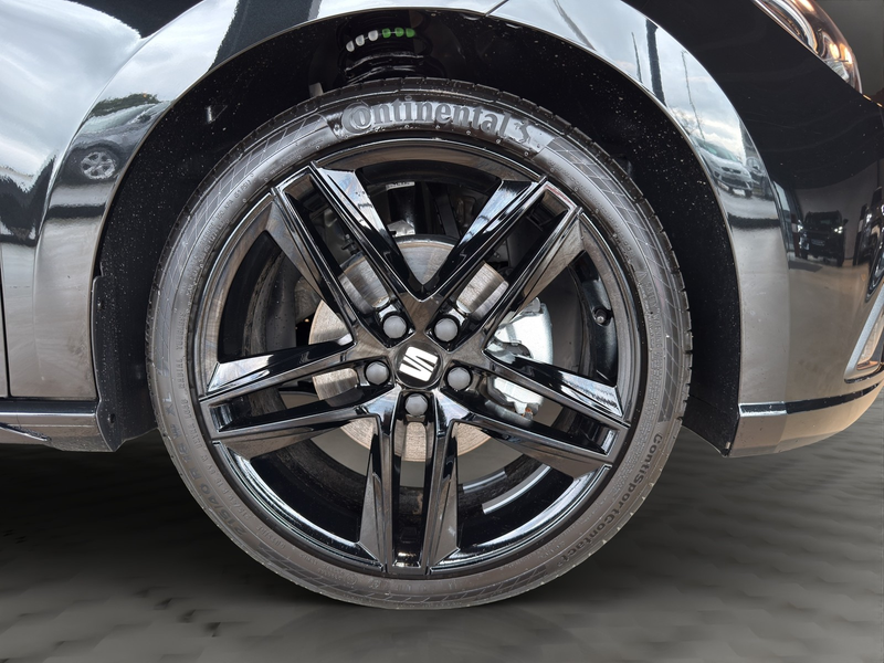 SEAT Ibiza 1.0 TSI FR Black Edition DSG — photo 6