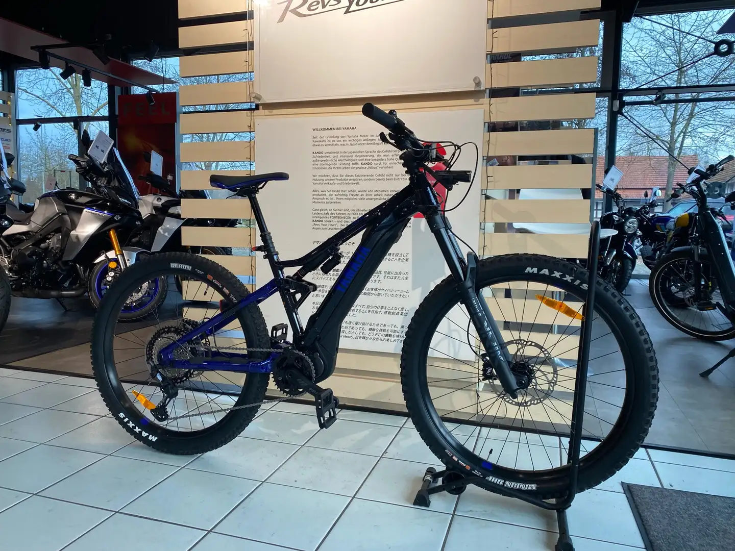 Yamaha Moro 07 Mountainbike mit 940,-€ Preisvorteil Nero - 1