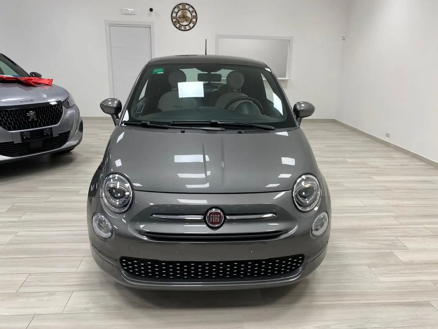 Fiat 500 1.0 hybrid Dolcevita 70cv Grijs - 2