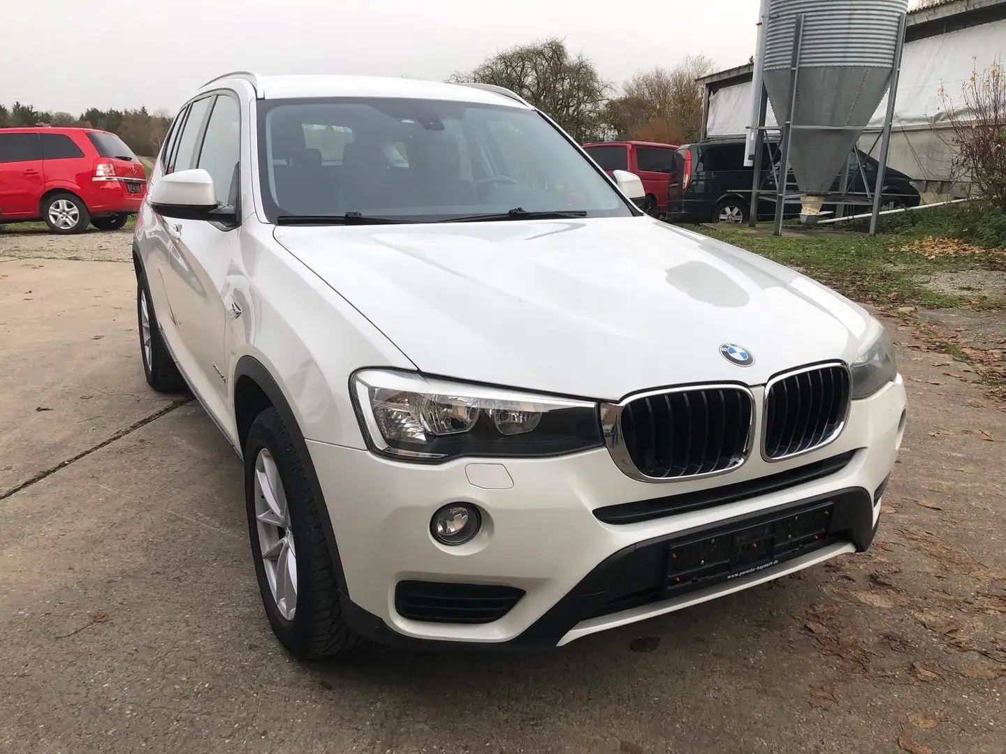 BMW X3 xDrive 20 d Weiß - 1