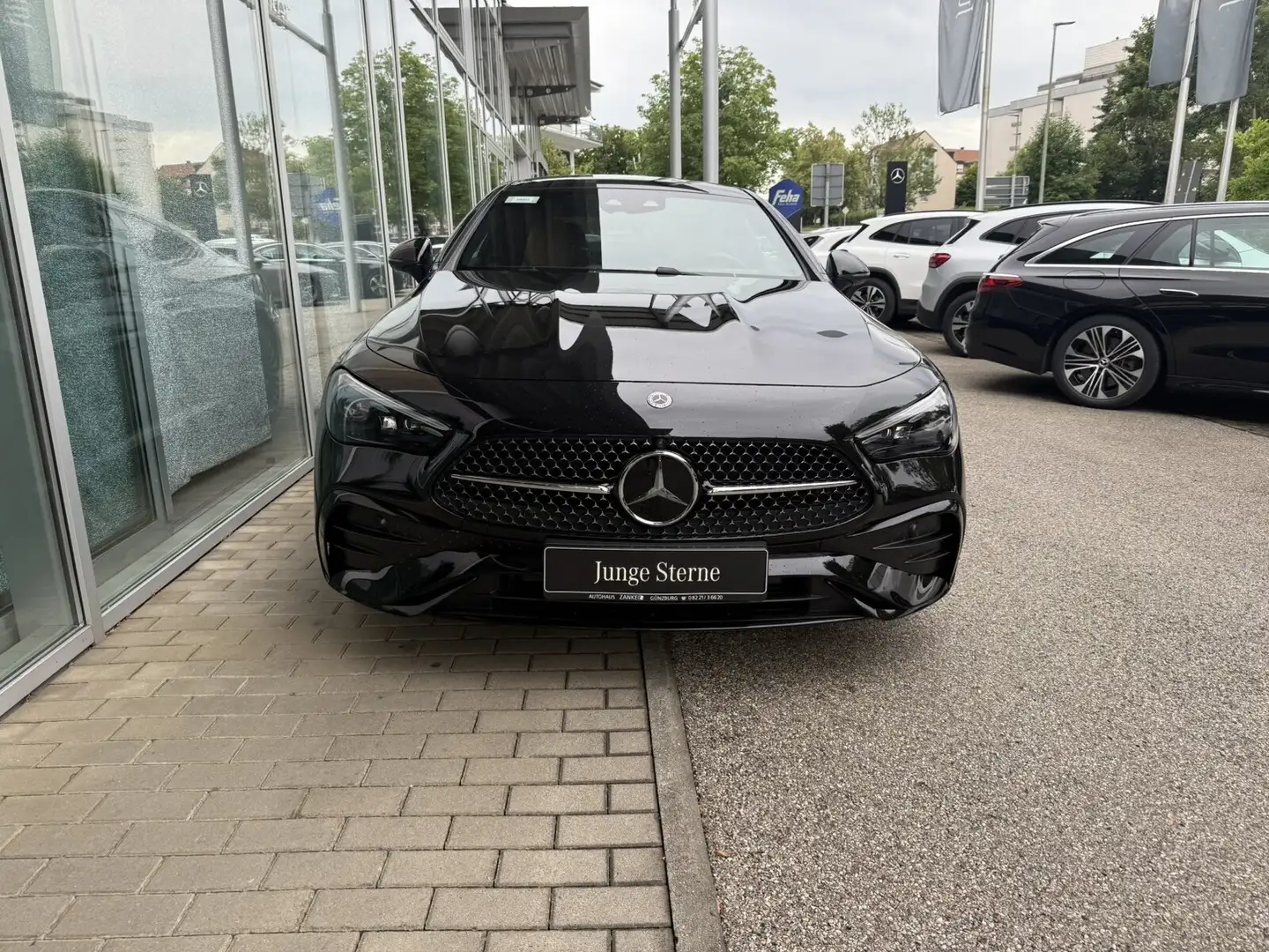 Mercedes-Benz CLE 450 CLE 450 4MATIC Coupé AMG Line Exterieur/Navi Czarny - 2
