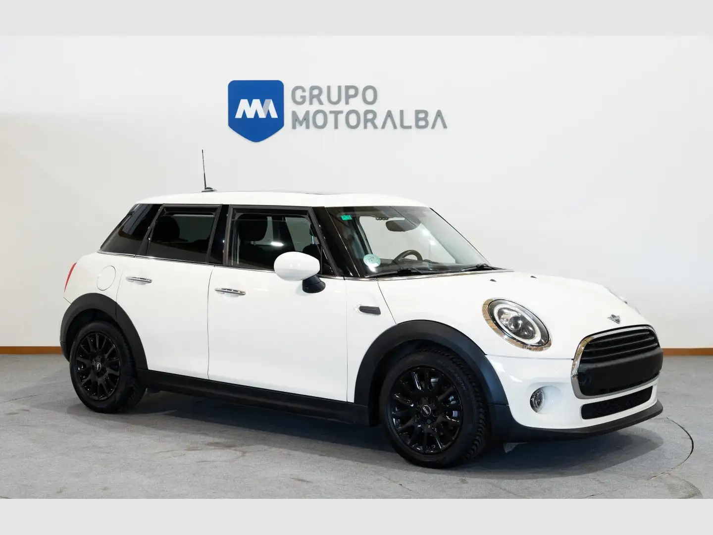 MINI One Schwarz - 1