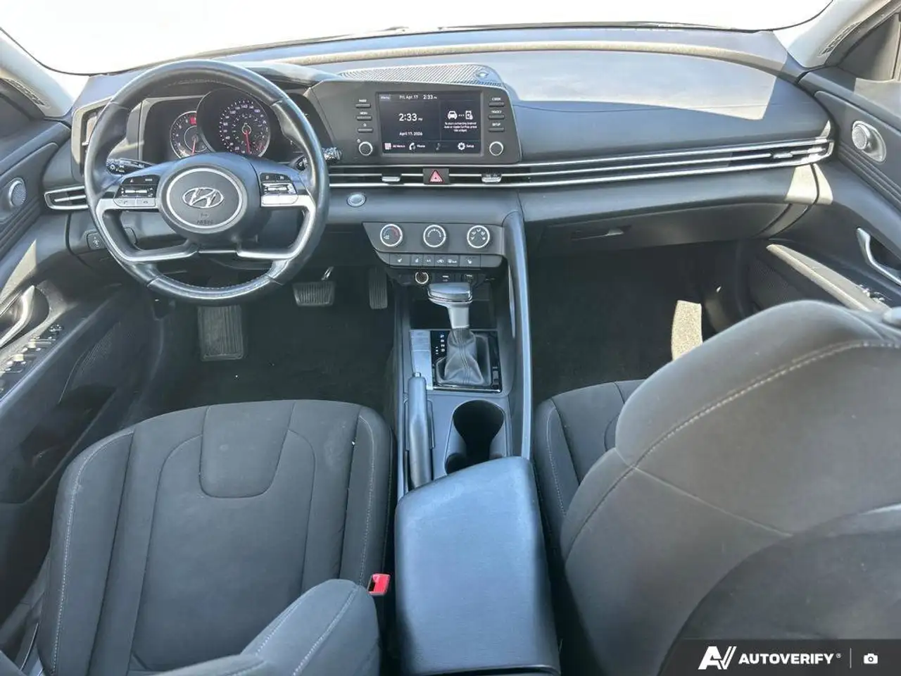 Hyundai ELANTRA снимка Hyundai ELANTRA
