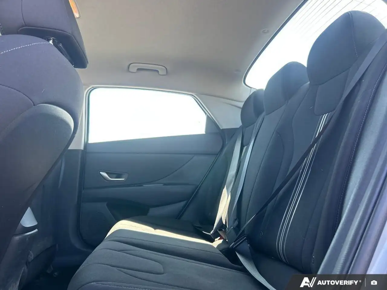 Hyundai ELANTRA снимка Hyundai ELANTRA