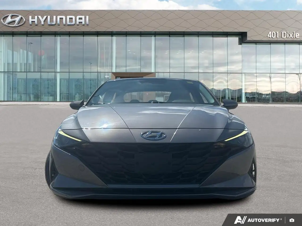 Hyundai ELANTRA снимка Hyundai ELANTRA