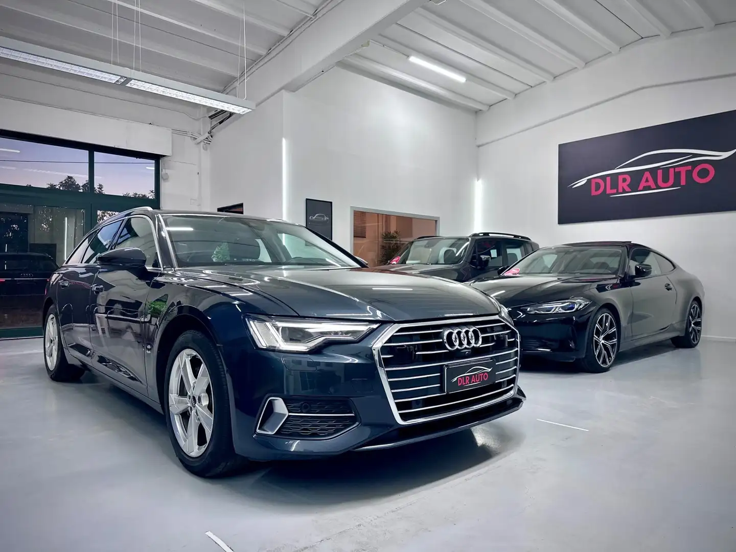 Audi A6 Avant 40 2.0 TDI S tronic Business Design Grigio - 1