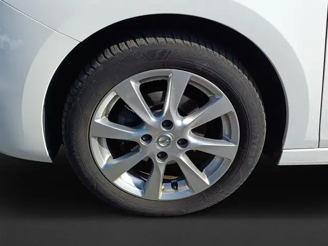 Opel Corsa view 8